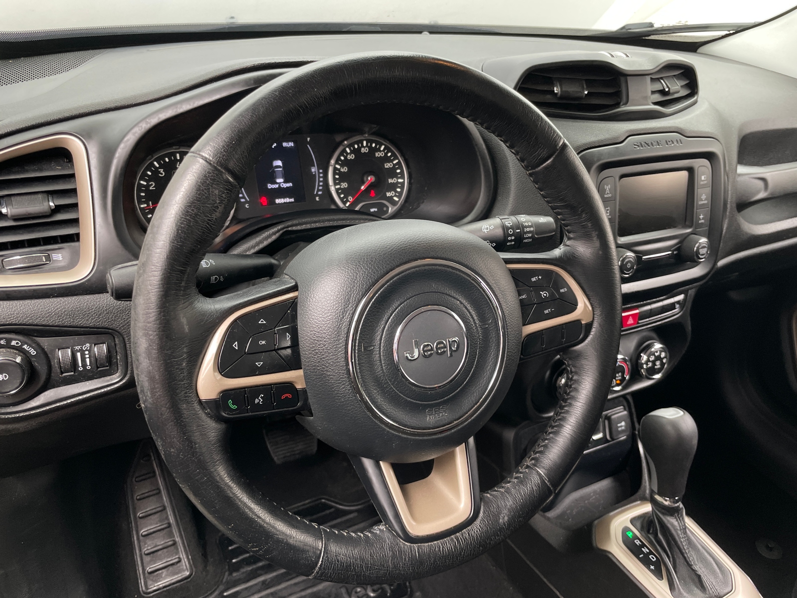 Thumbnail: 2017 Jeep Renegade - 5