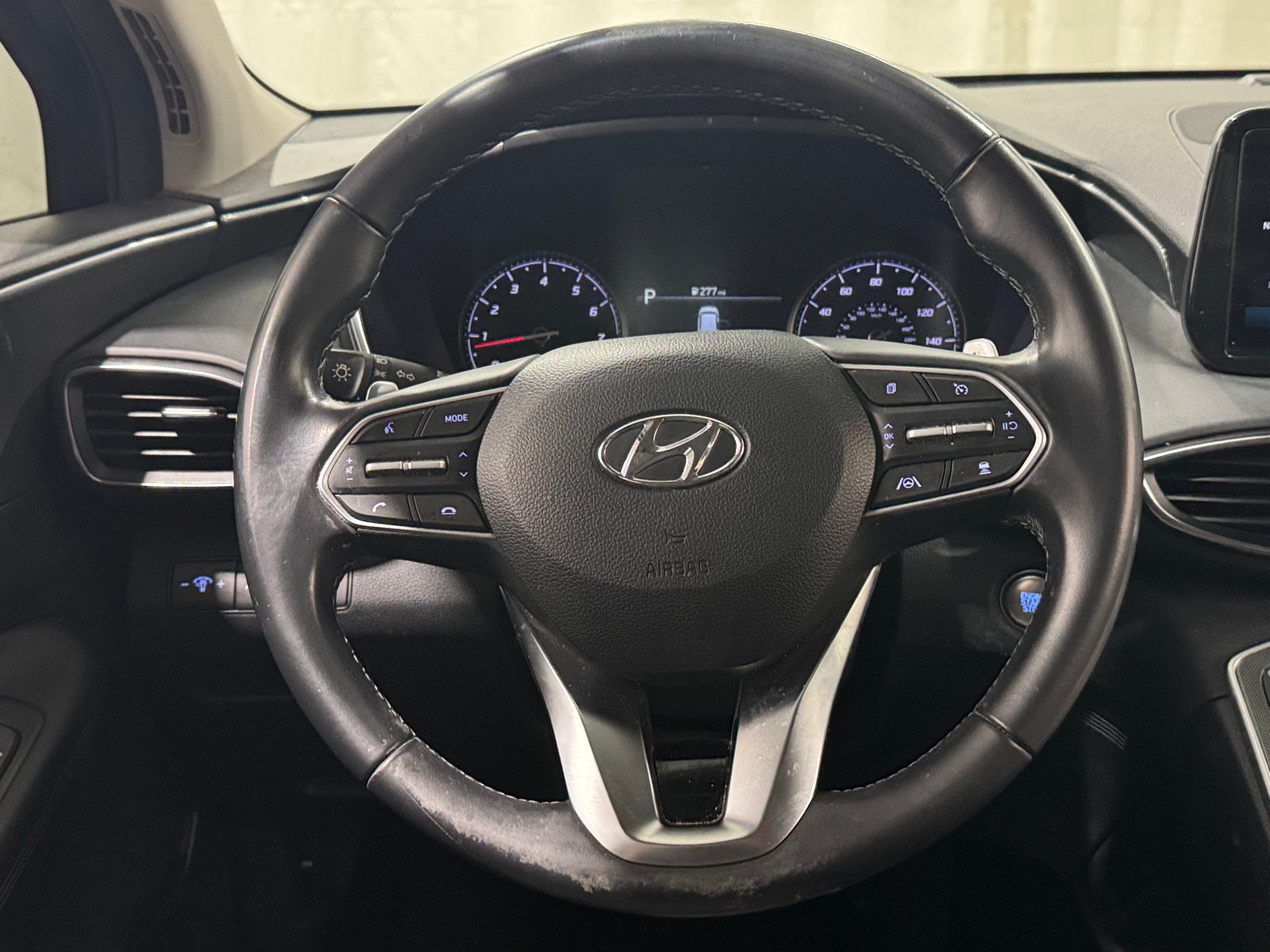 Thumbnail: 2023 Hyundai Santa Fe - 5