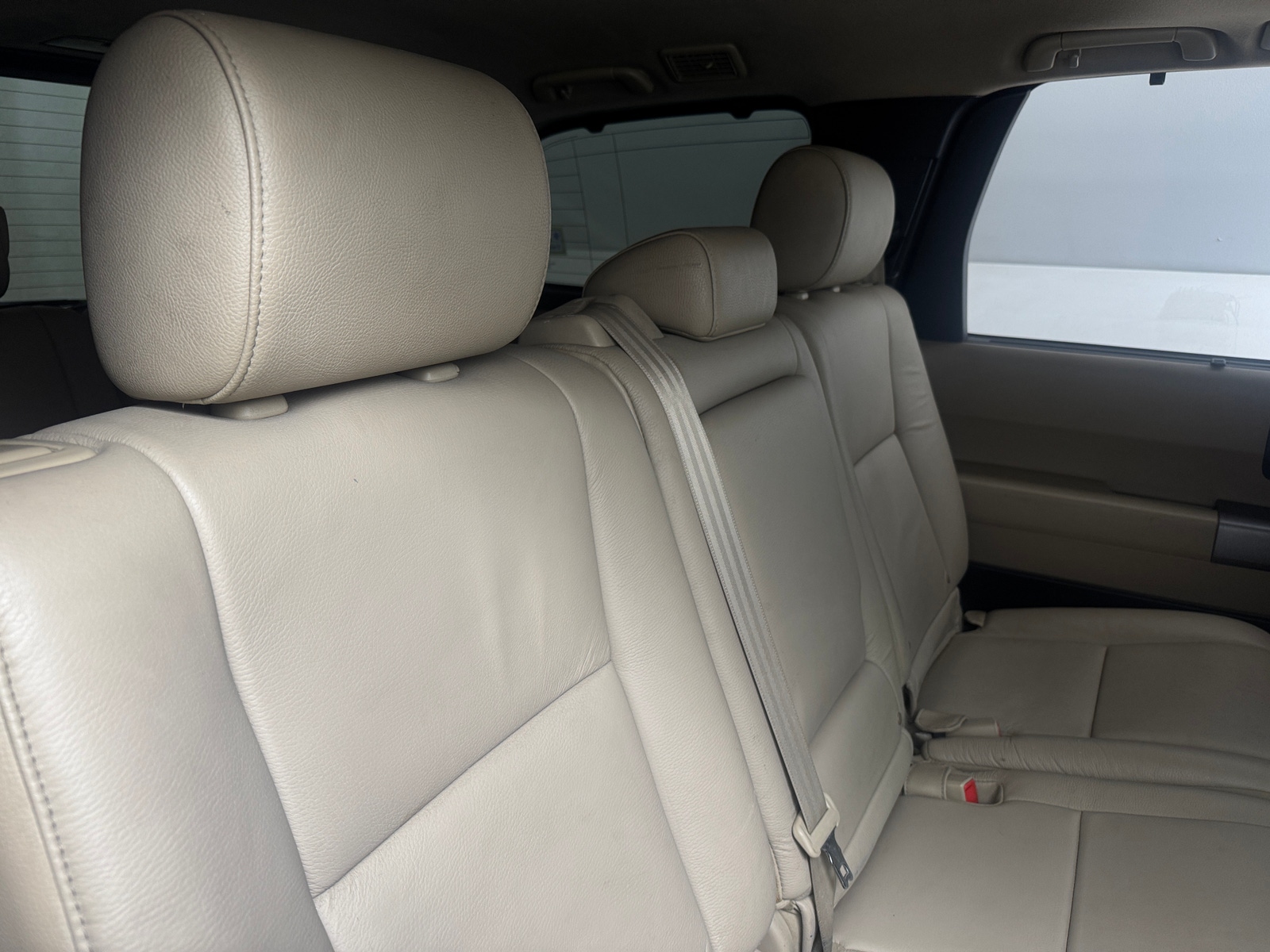 Thumbnail: 2016 Toyota Sequoia - 5