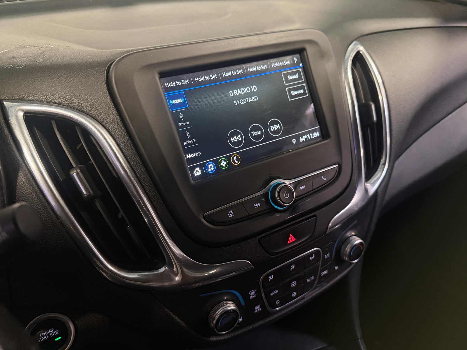 Thumbnail: 2019 Chevrolet Equinox - 4