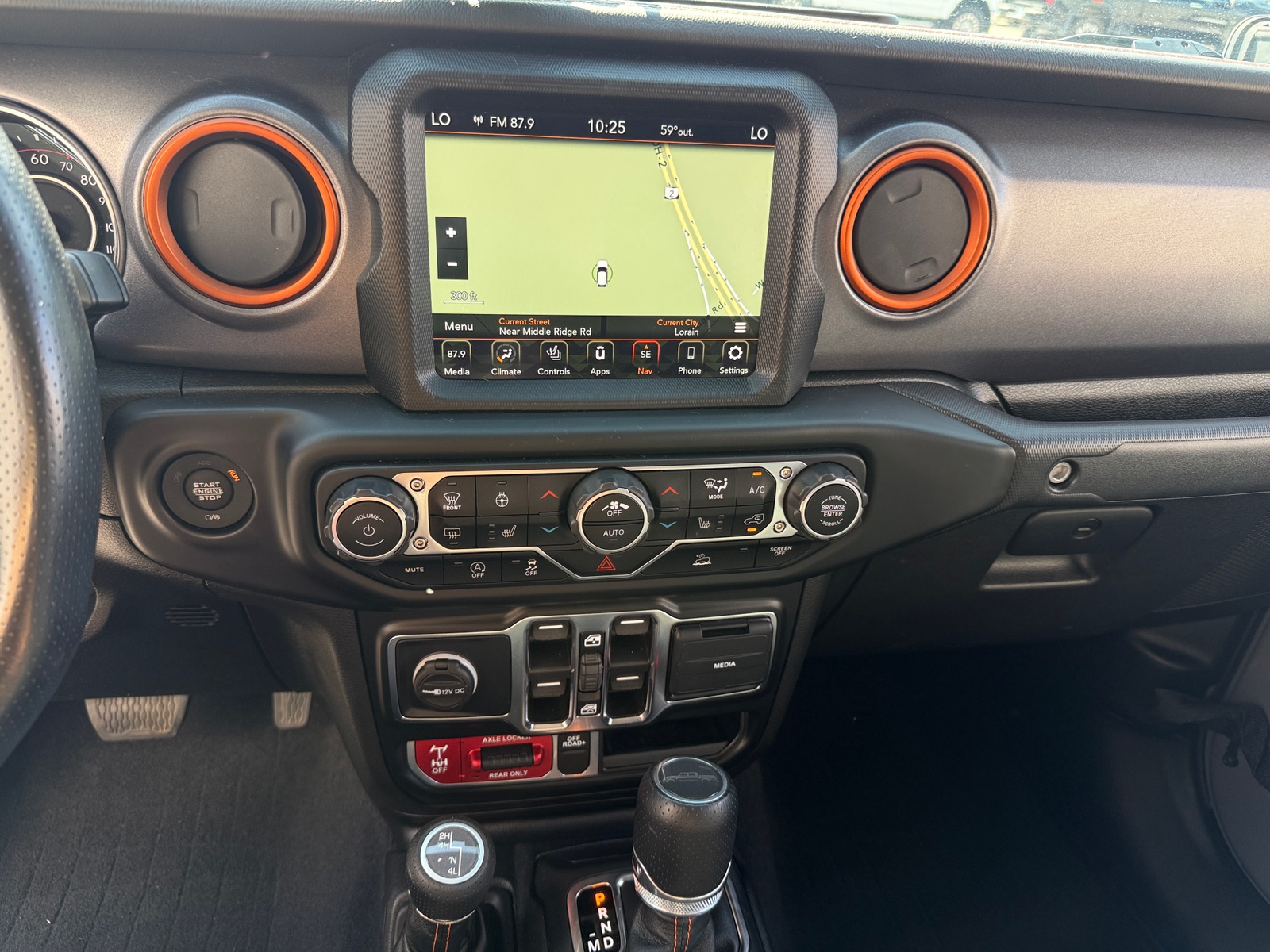 Thumbnail: 2021 Jeep Gladiator - 3