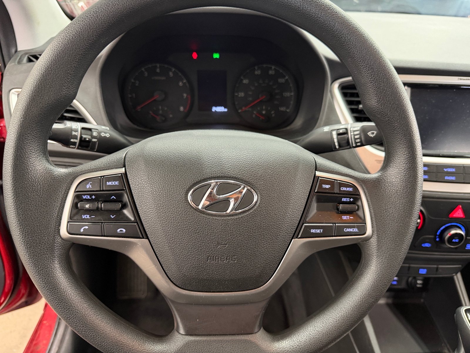 Thumbnail: 2022 Hyundai Accent - 5