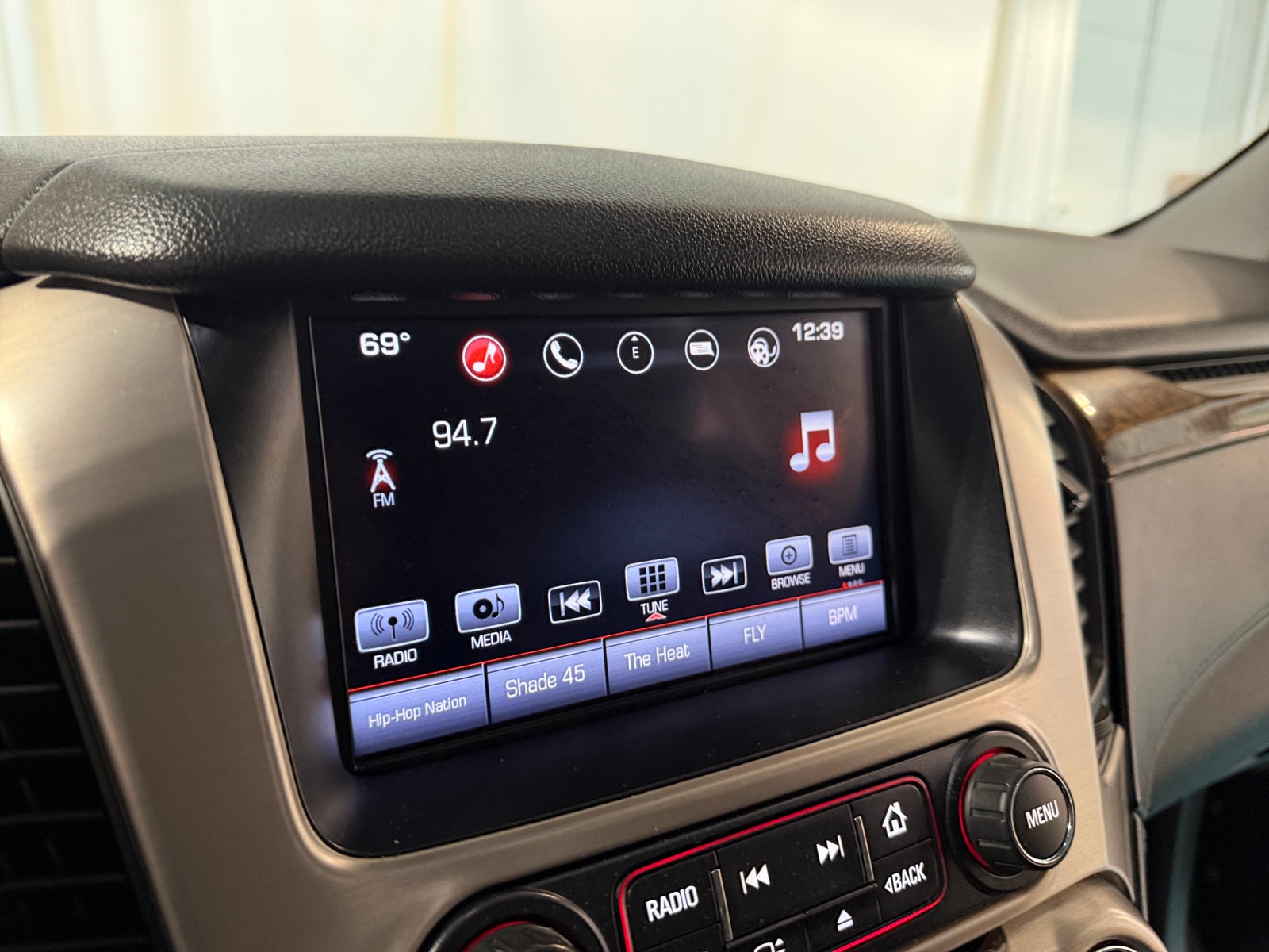 Thumbnail: 2016 GMC Yukon - 3