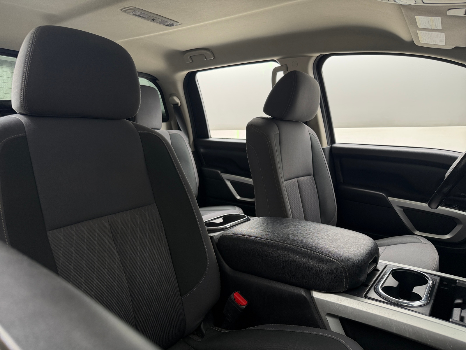 Thumbnail: 2020 Nissan Titan - 2