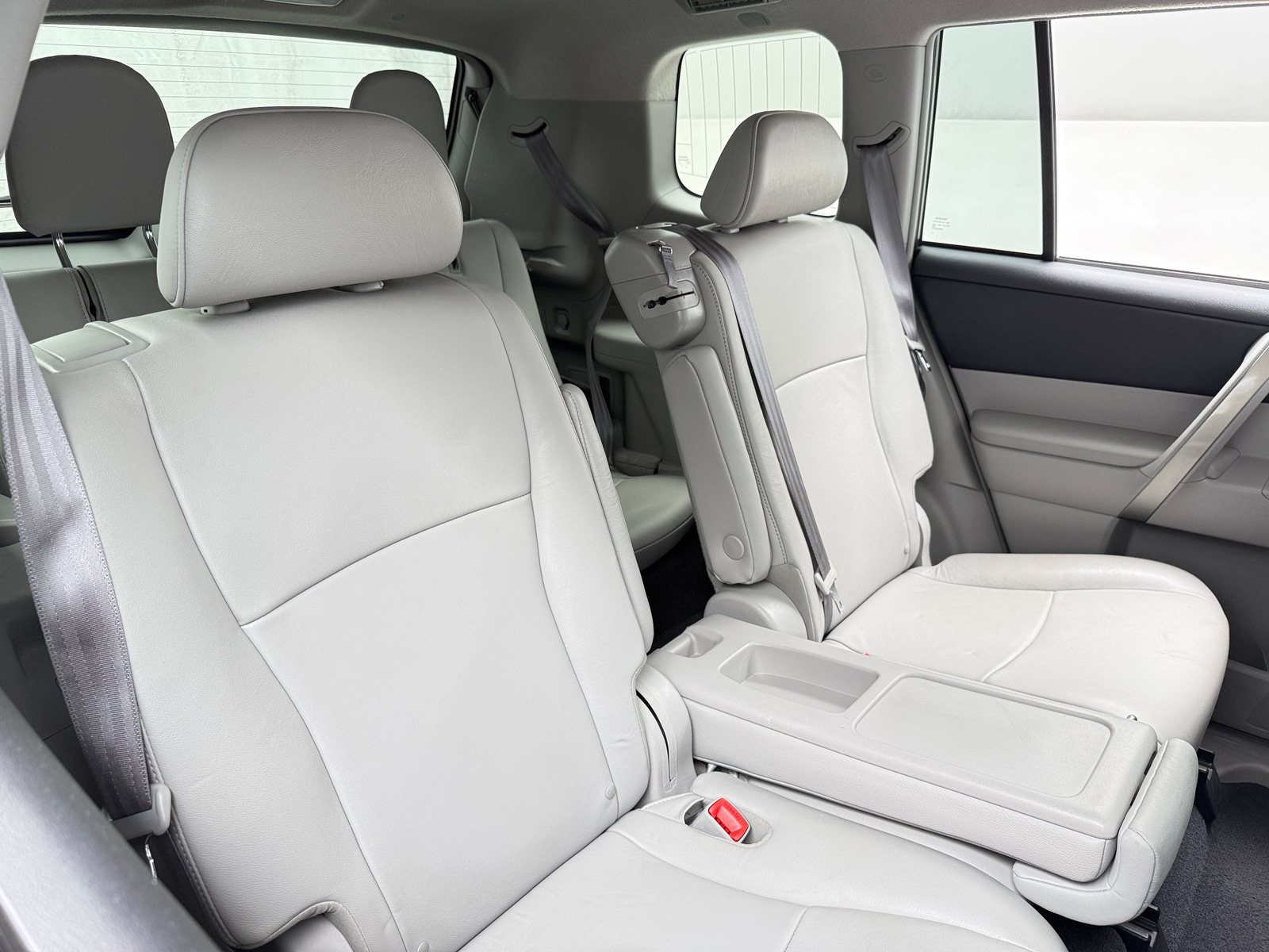 Thumbnail: 2013 Toyota Highlander - 6