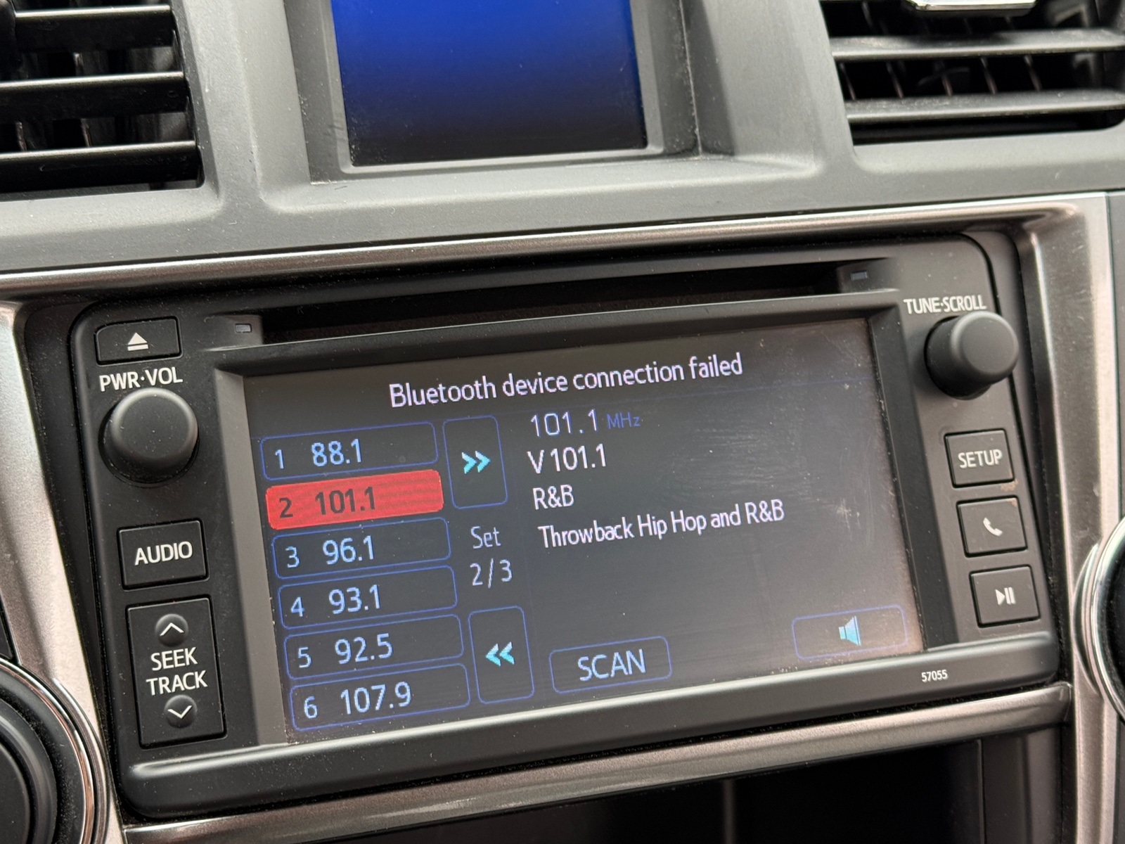 Thumbnail: 2013 Toyota Highlander - 4