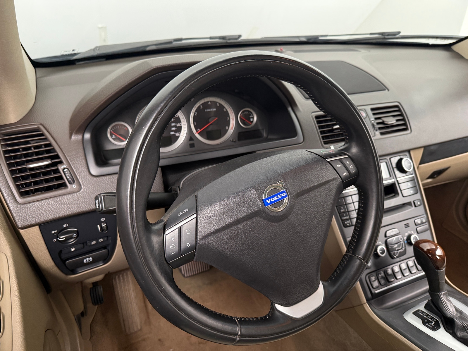 Thumbnail: 2013 Volvo XC90 - 4