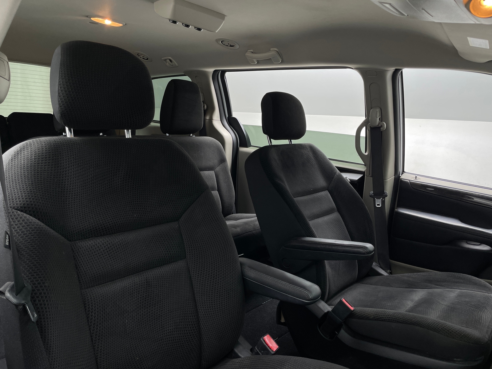 Thumbnail: 2019 Dodge Grand Caravan - 2