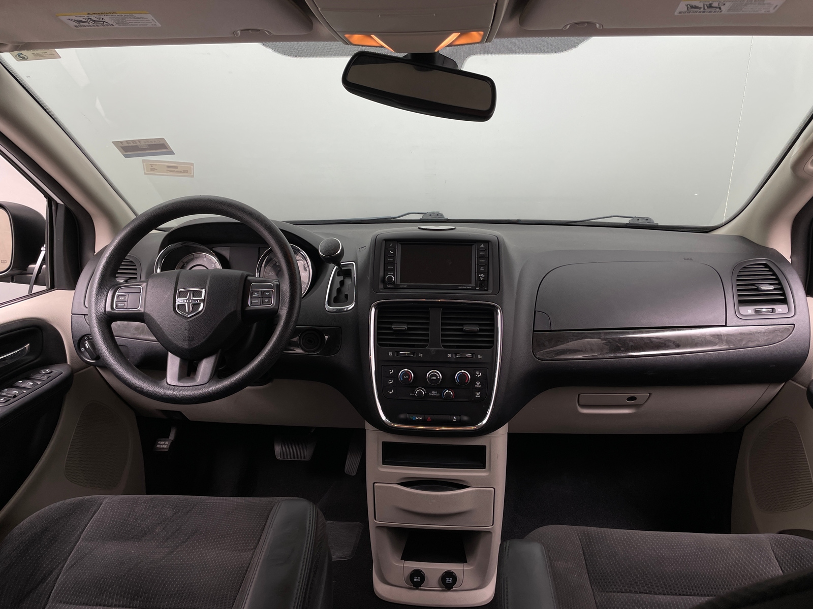 Thumbnail: 2019 Dodge Grand Caravan - 3
