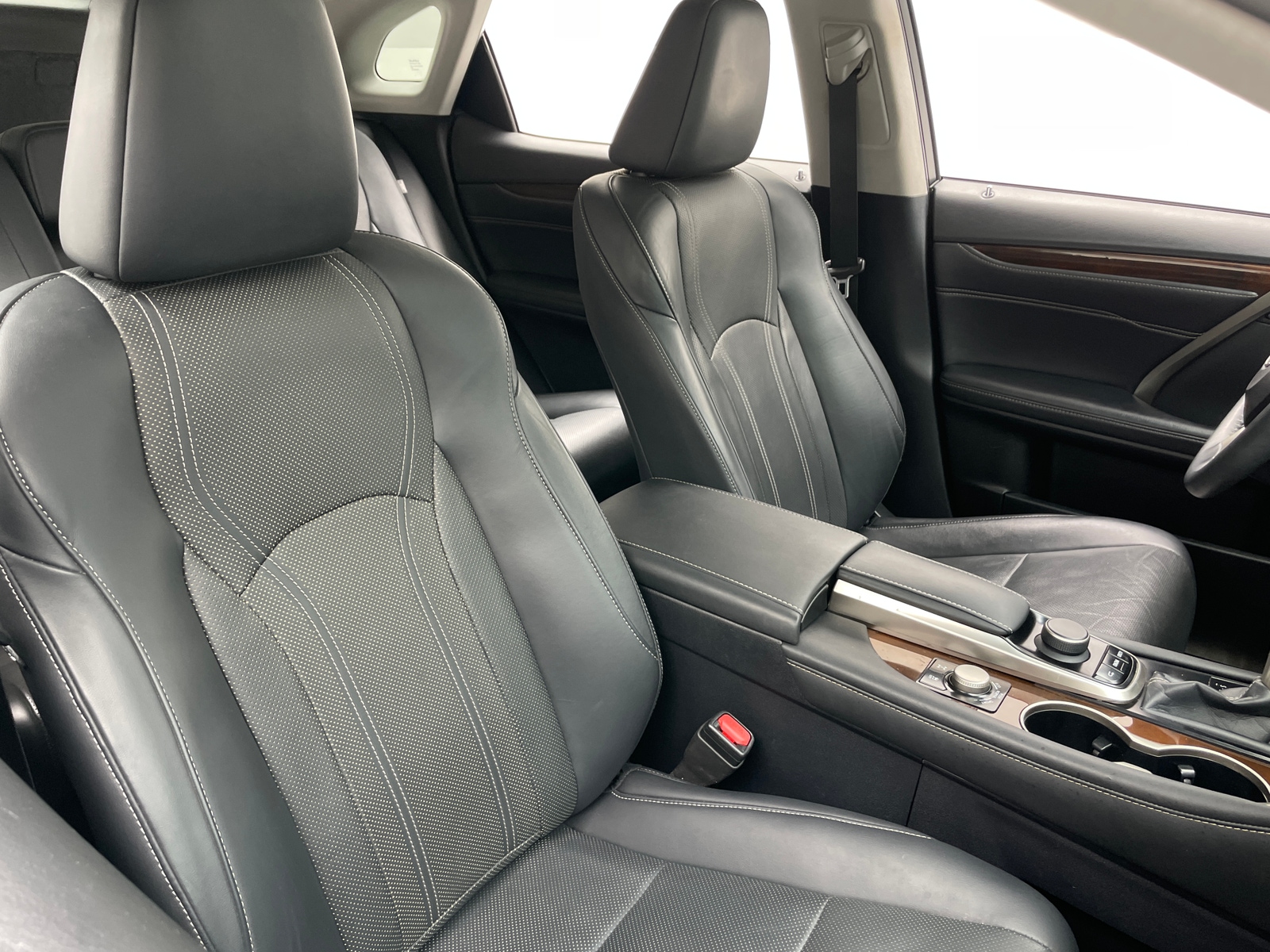Thumbnail: 2017 Lexus RX - 2