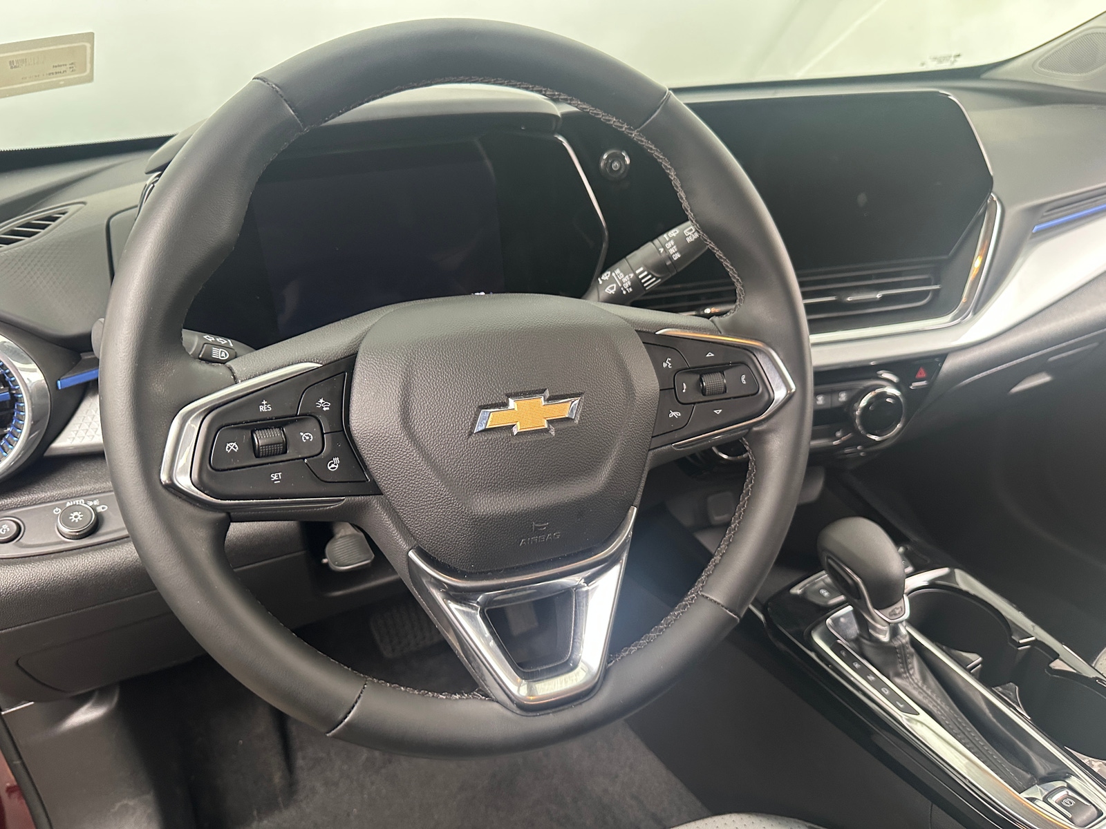 Thumbnail: 2024 Chevrolet Trax - 4