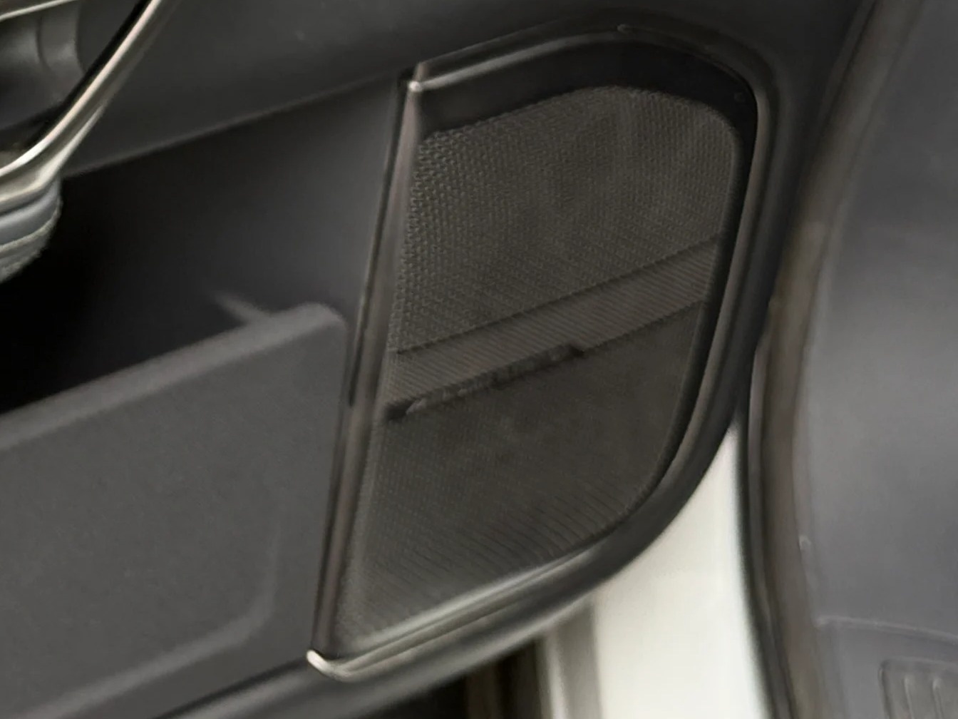 Thumbnail: 2022 Rivian R1T - 2