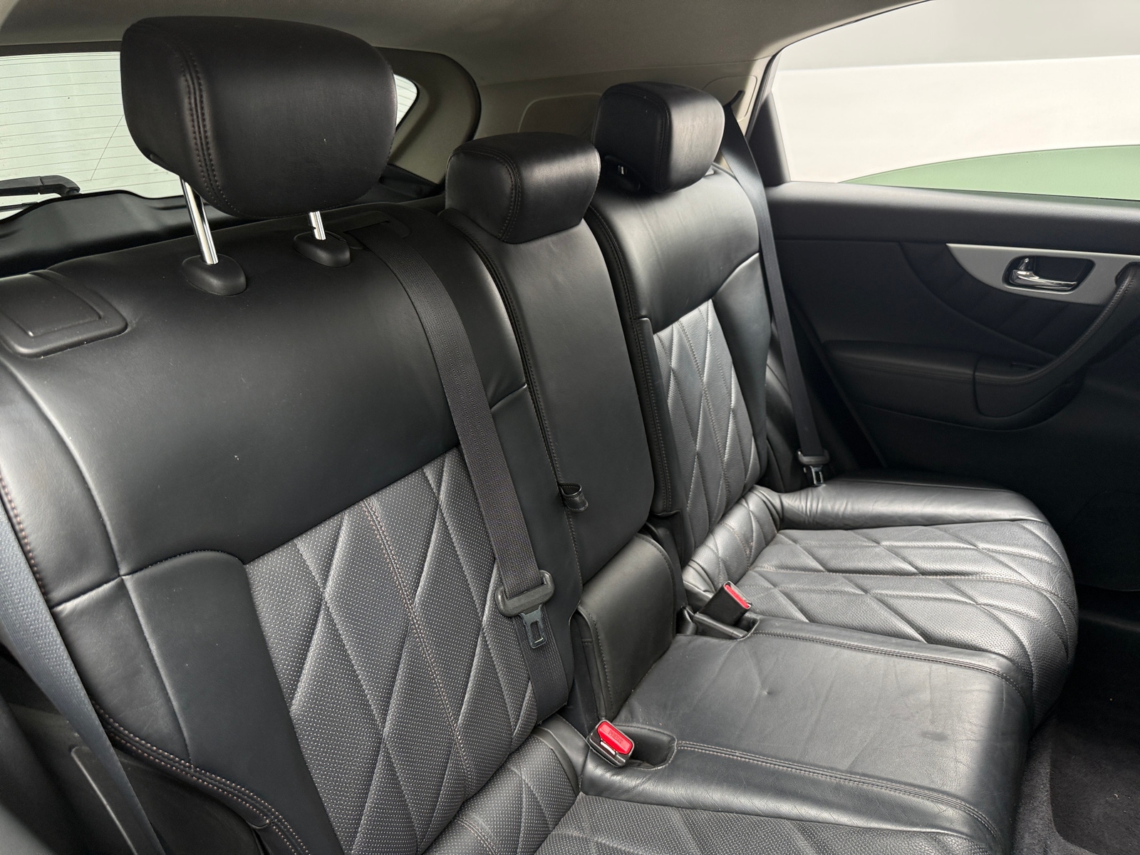 Thumbnail: 2011 INFINITI FX35 - 5