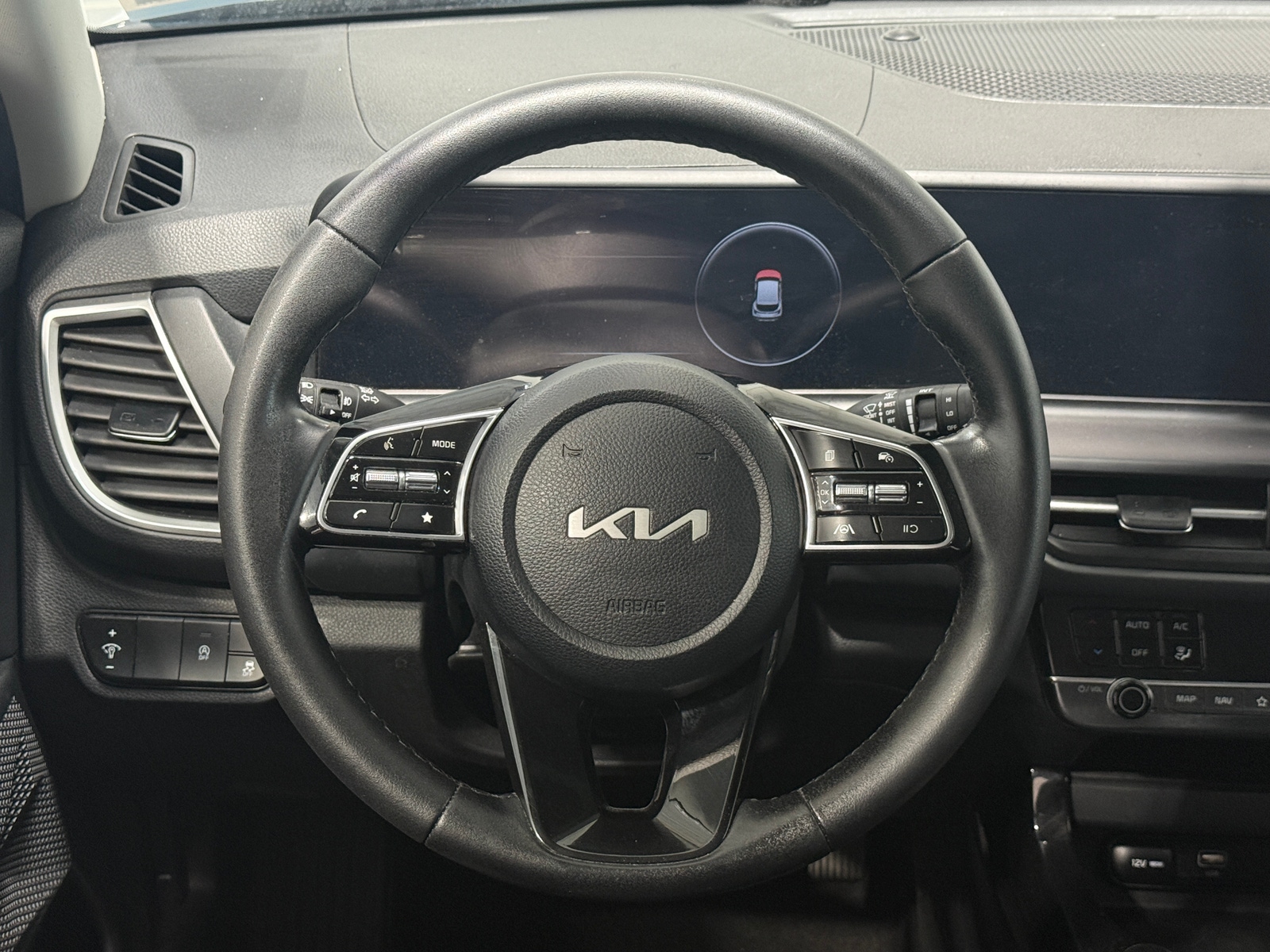 Thumbnail: 2024 Kia Seltos - 4