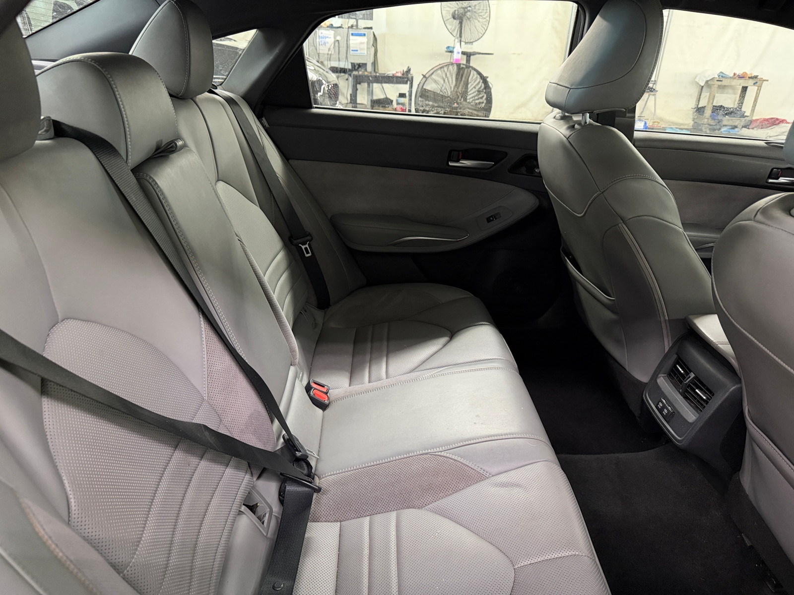 Thumbnail: 2019 Toyota Avalon - 6