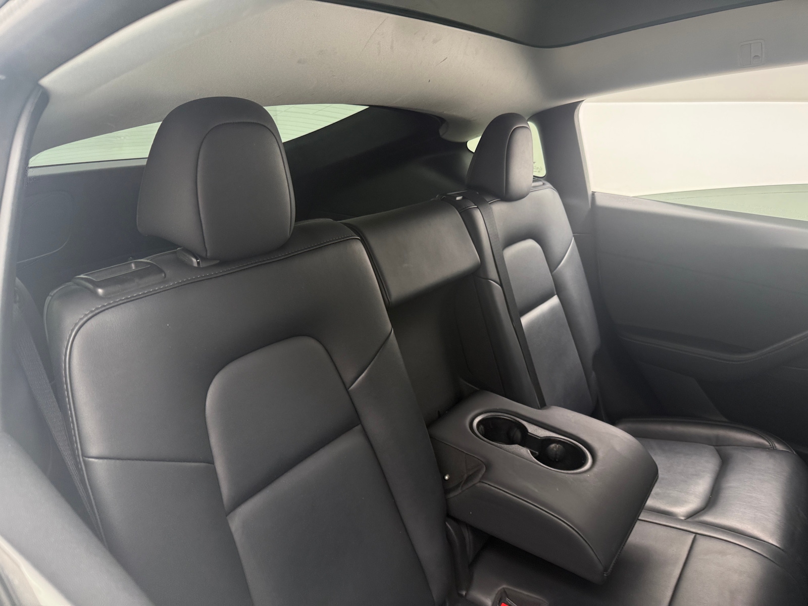 Thumbnail: 2022 Tesla Model Y - 5