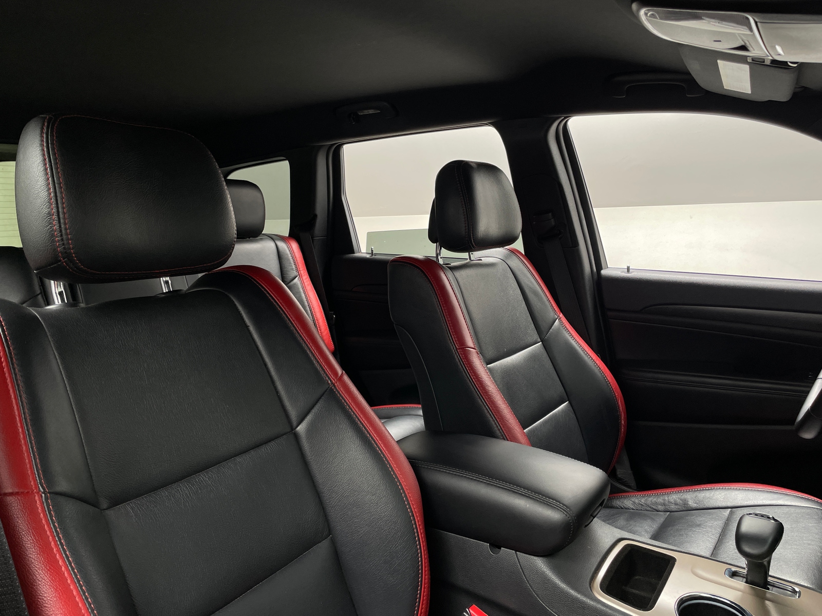 Thumbnail: 2015 Jeep Grand Cherokee - 2