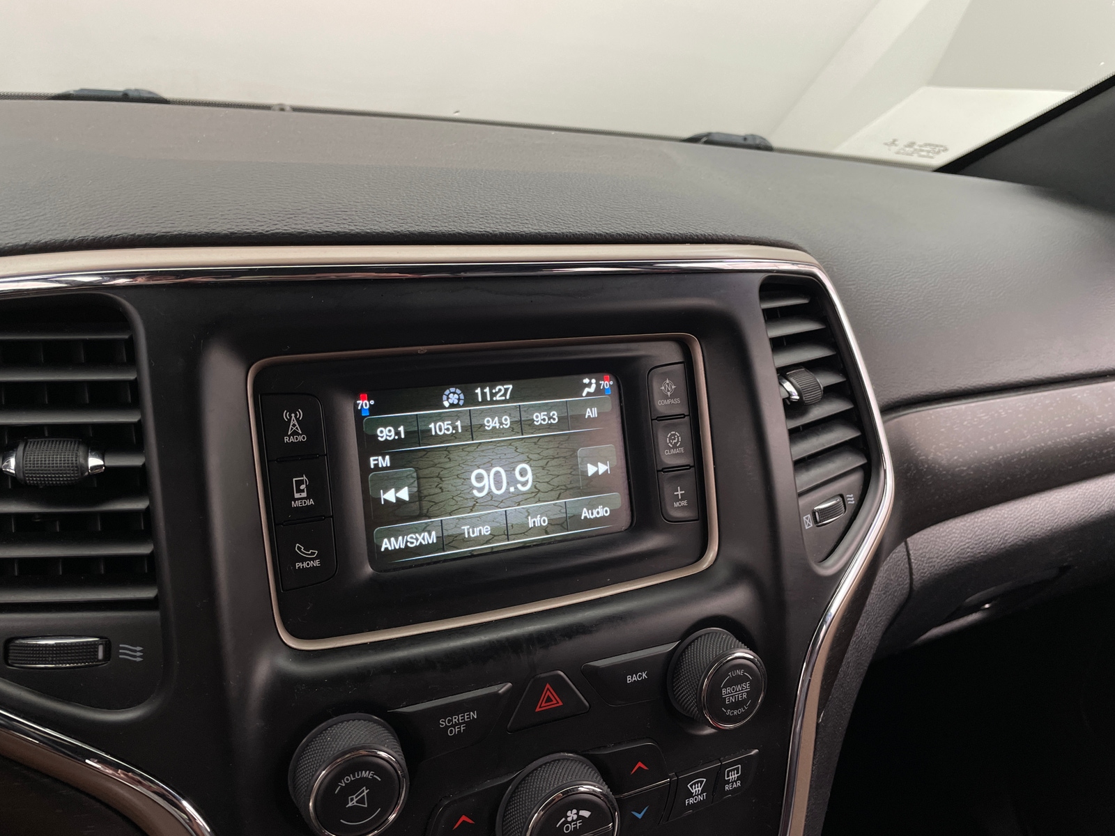 Thumbnail: 2015 Jeep Grand Cherokee - 4