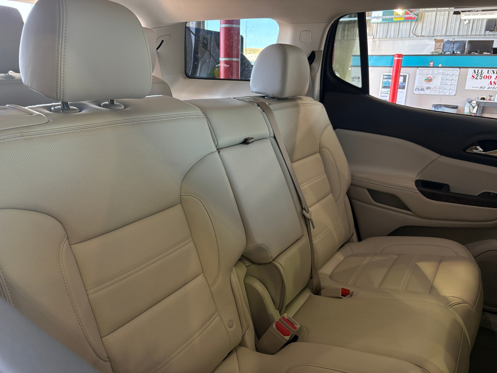 Thumbnail: 2023 GMC Acadia - 5