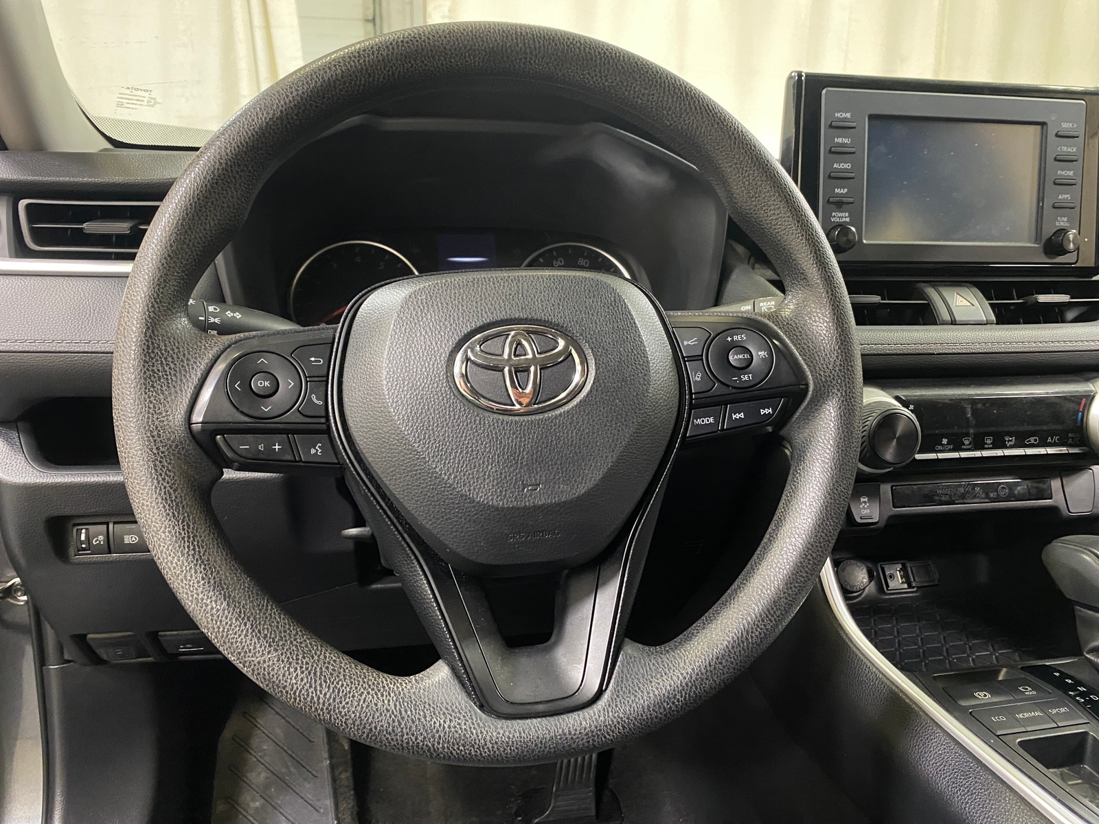 Thumbnail: 2019 Toyota RAV4 - 5