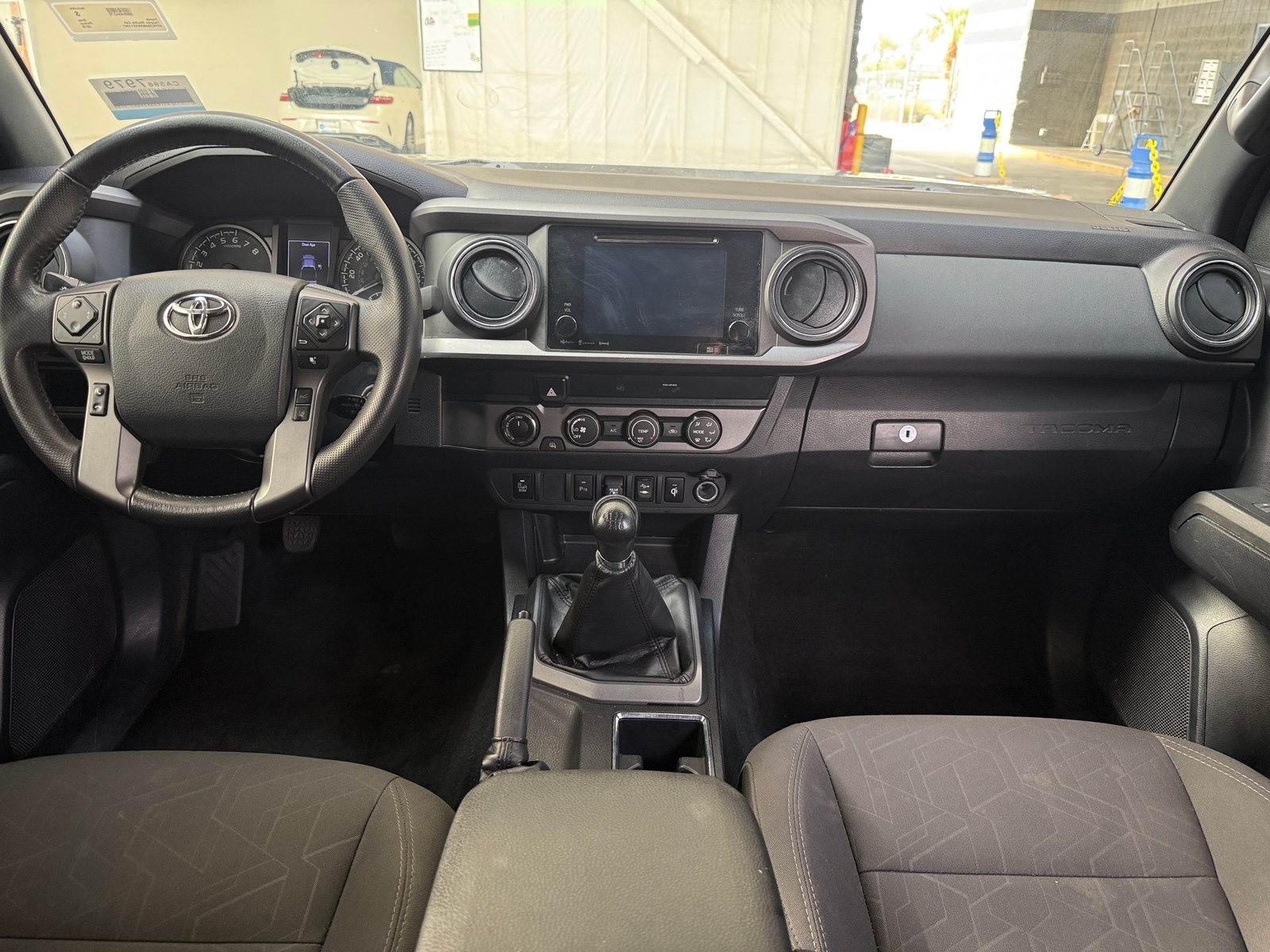 Thumbnail: 2019 Toyota Tacoma - 3