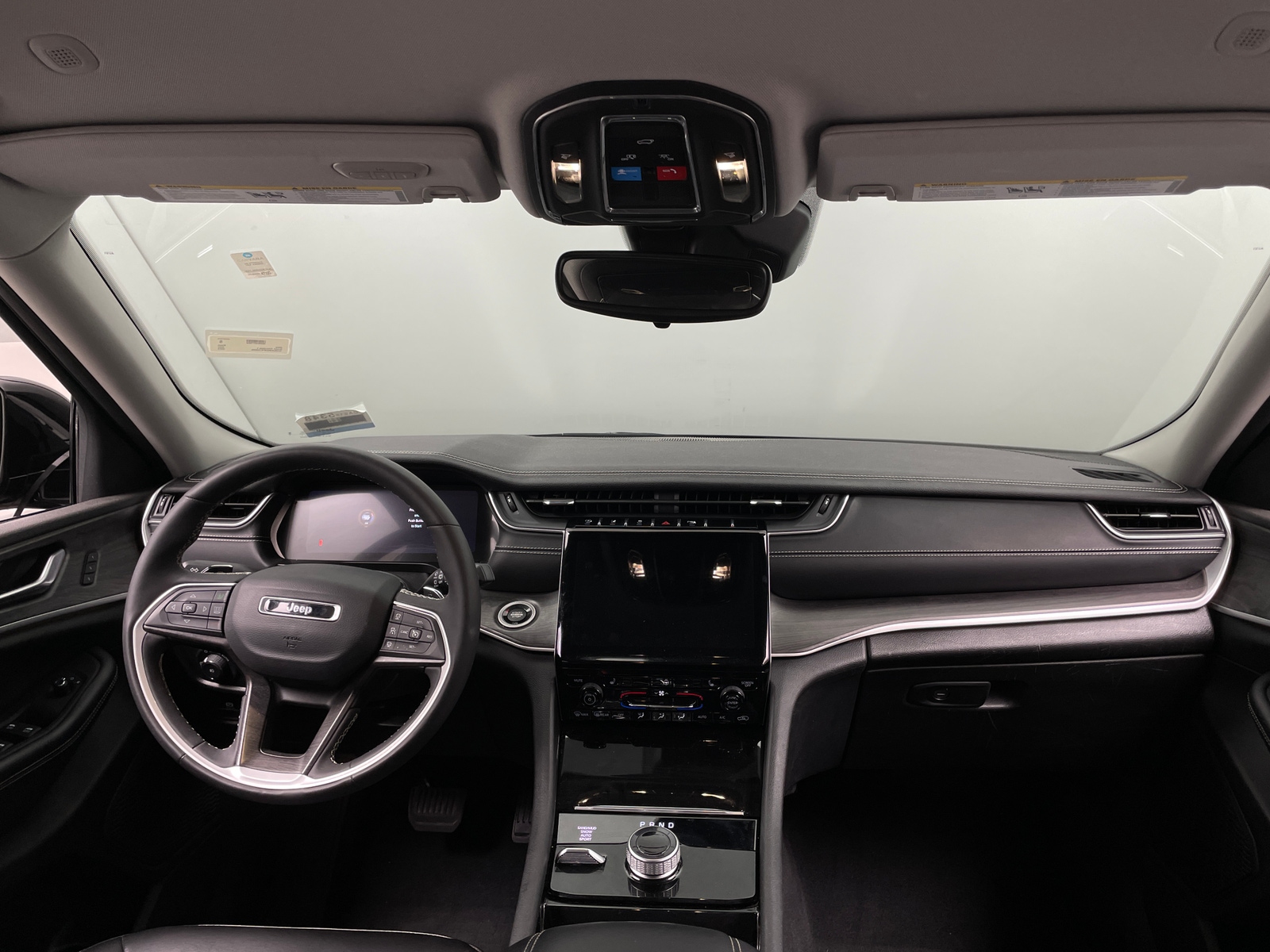 Thumbnail: 2023 Jeep Grand Cherokee L - 2