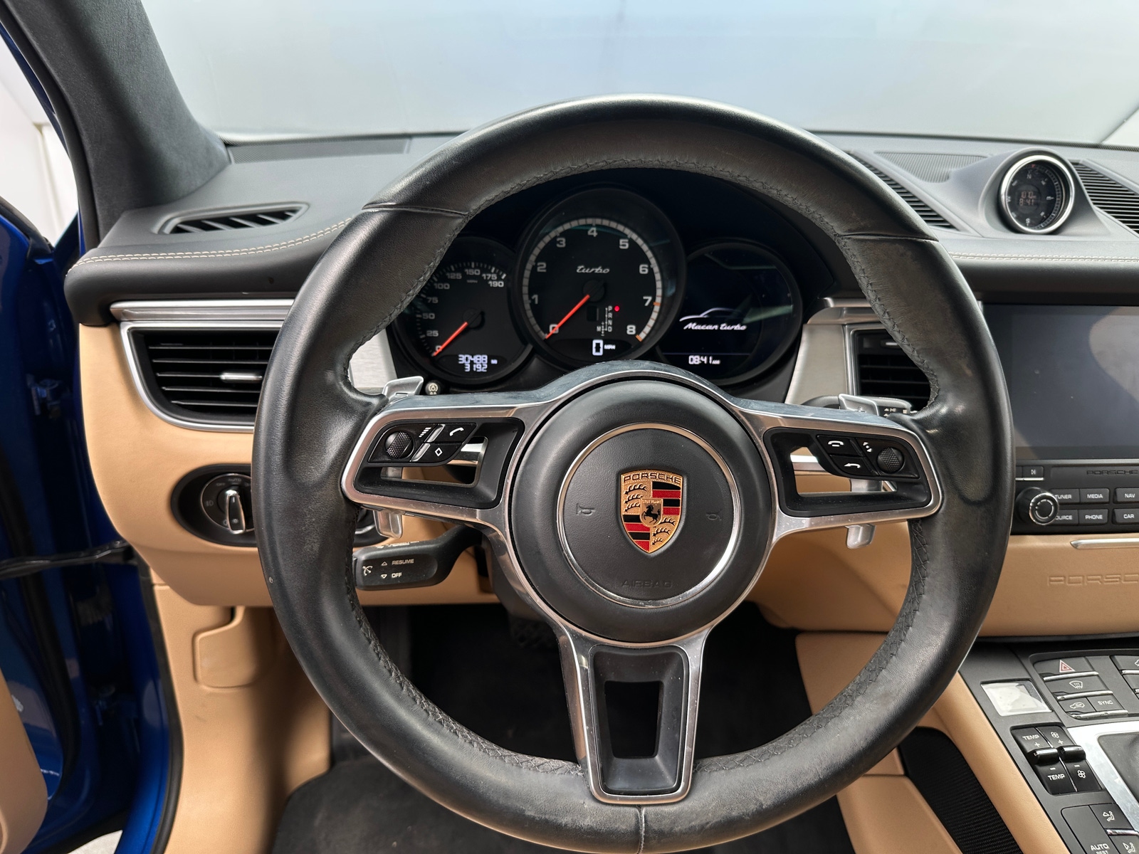 Thumbnail: 2018 Porsche Macan - 4