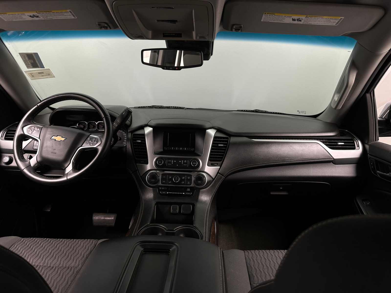 Thumbnail: 2015 Chevrolet Tahoe - 3