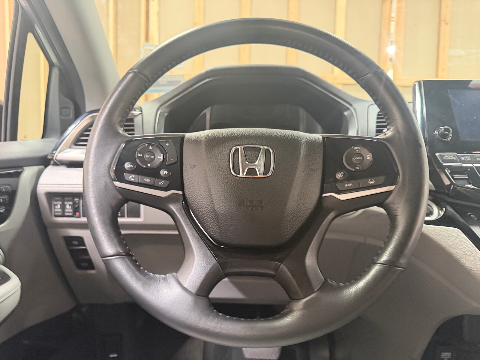 Thumbnail: 2019 Honda Odyssey - 4