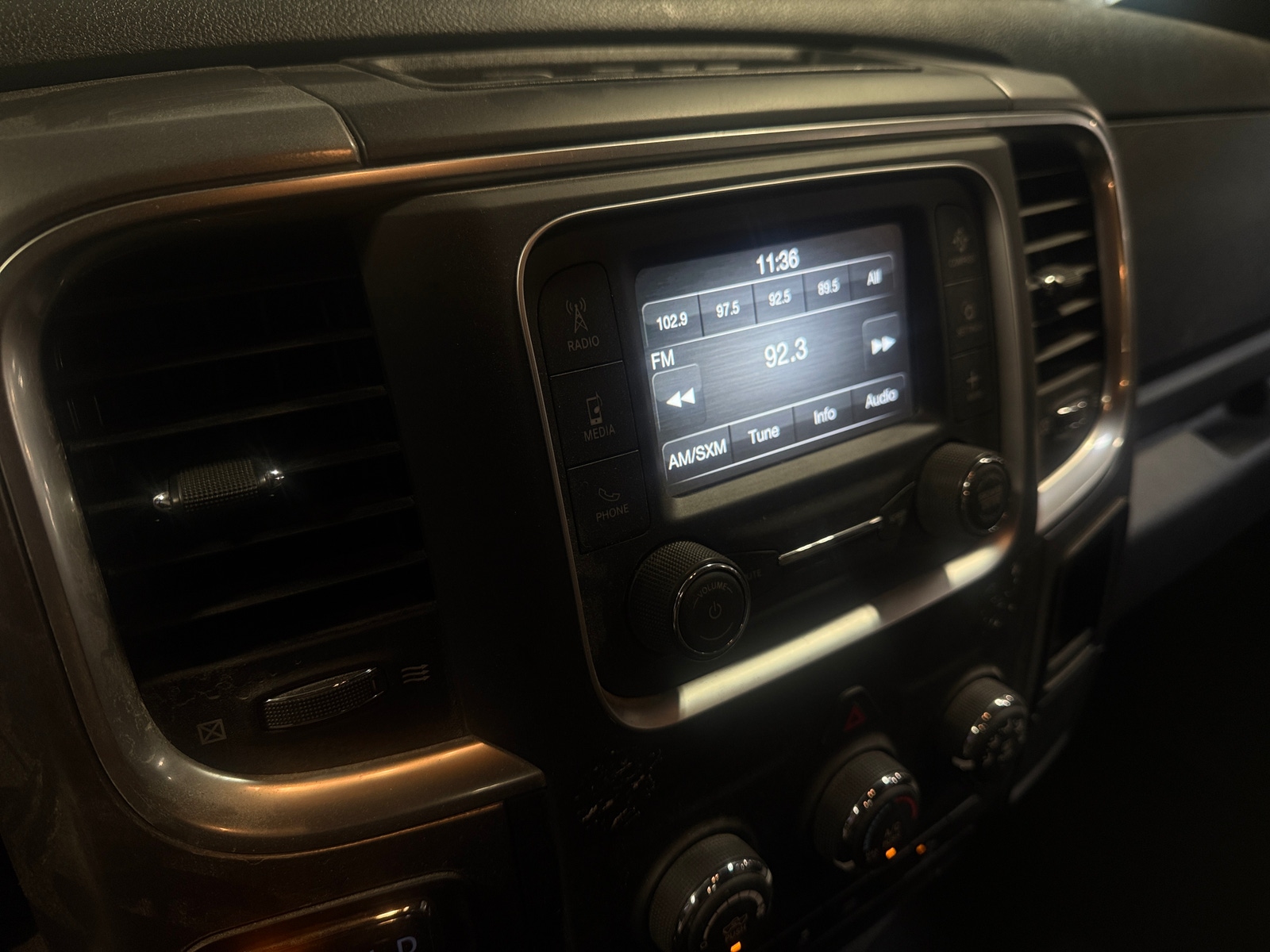 Thumbnail: 2024 RAM 1500 Classic - 4