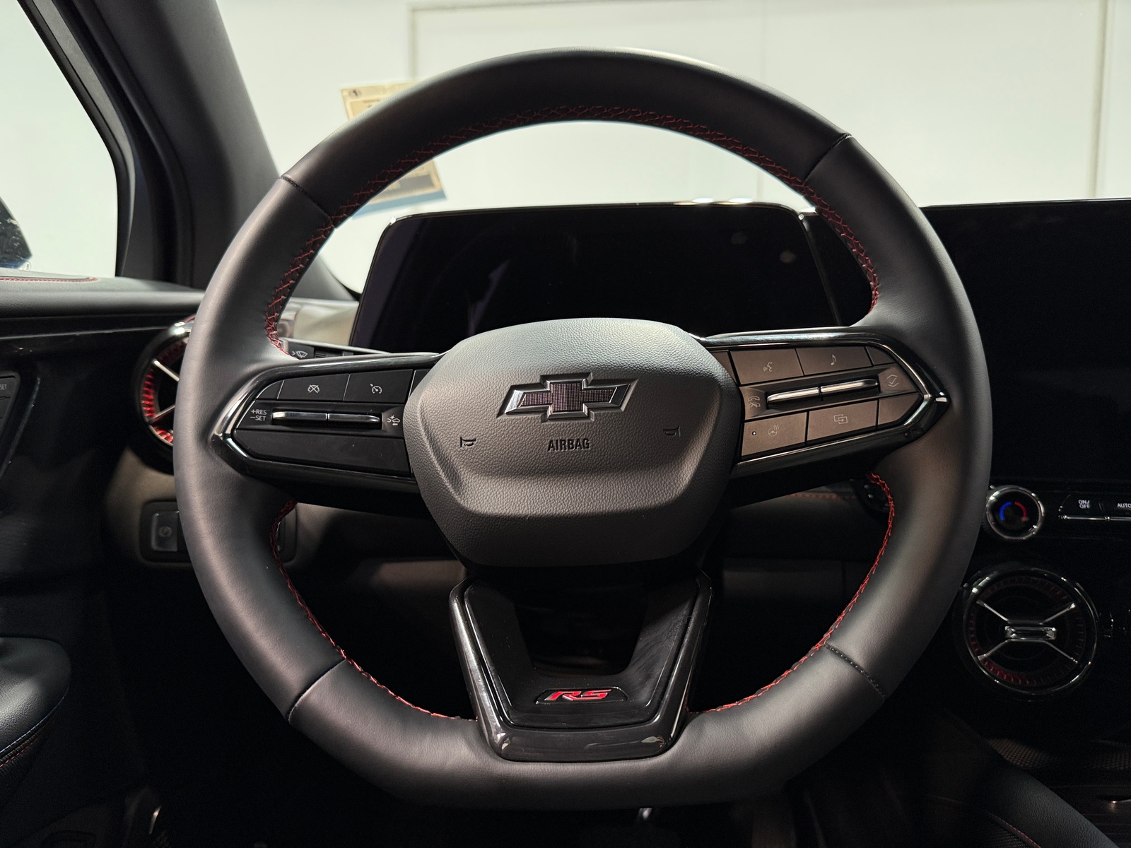 Thumbnail: 2024 Chevrolet Blazer EV - 4