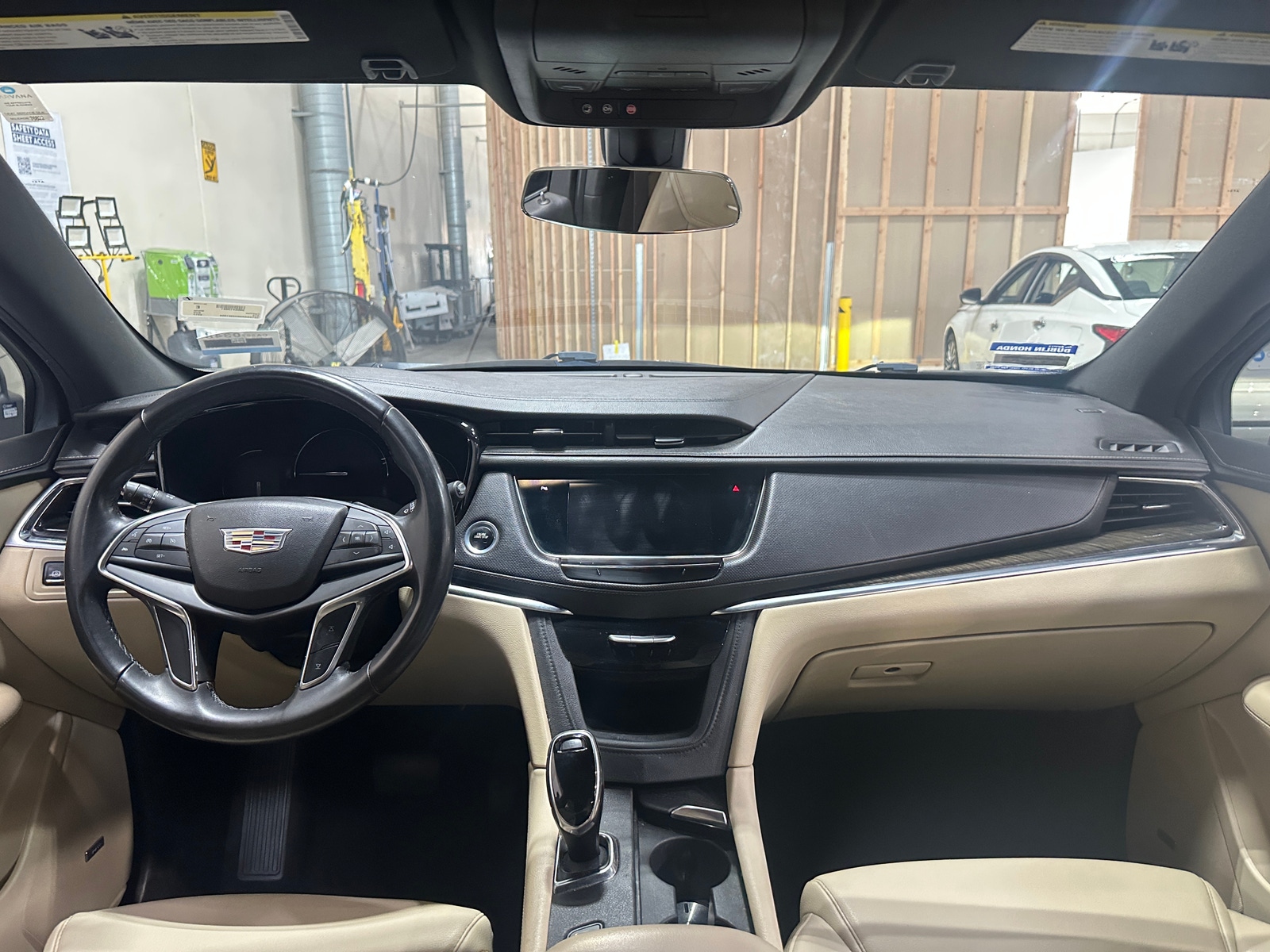 Thumbnail: 2017 Cadillac XT5 - 2