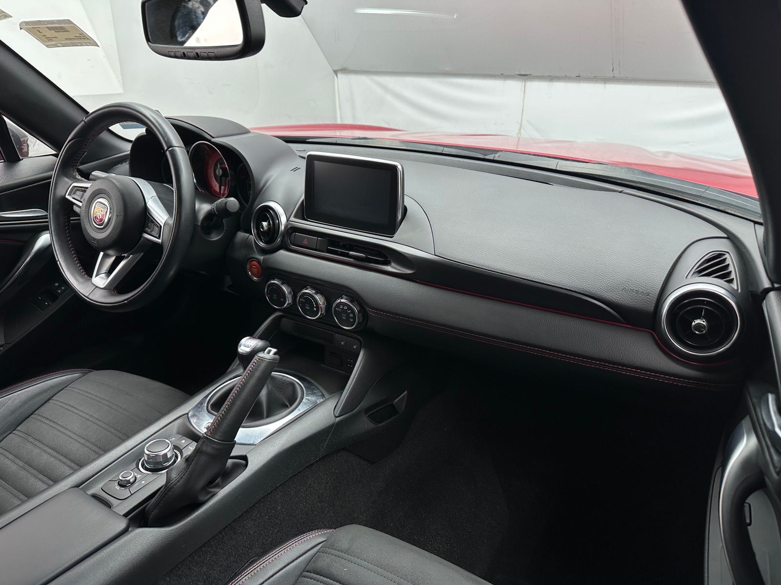 Thumbnail: 2018 Fiat 124 Spider - 2