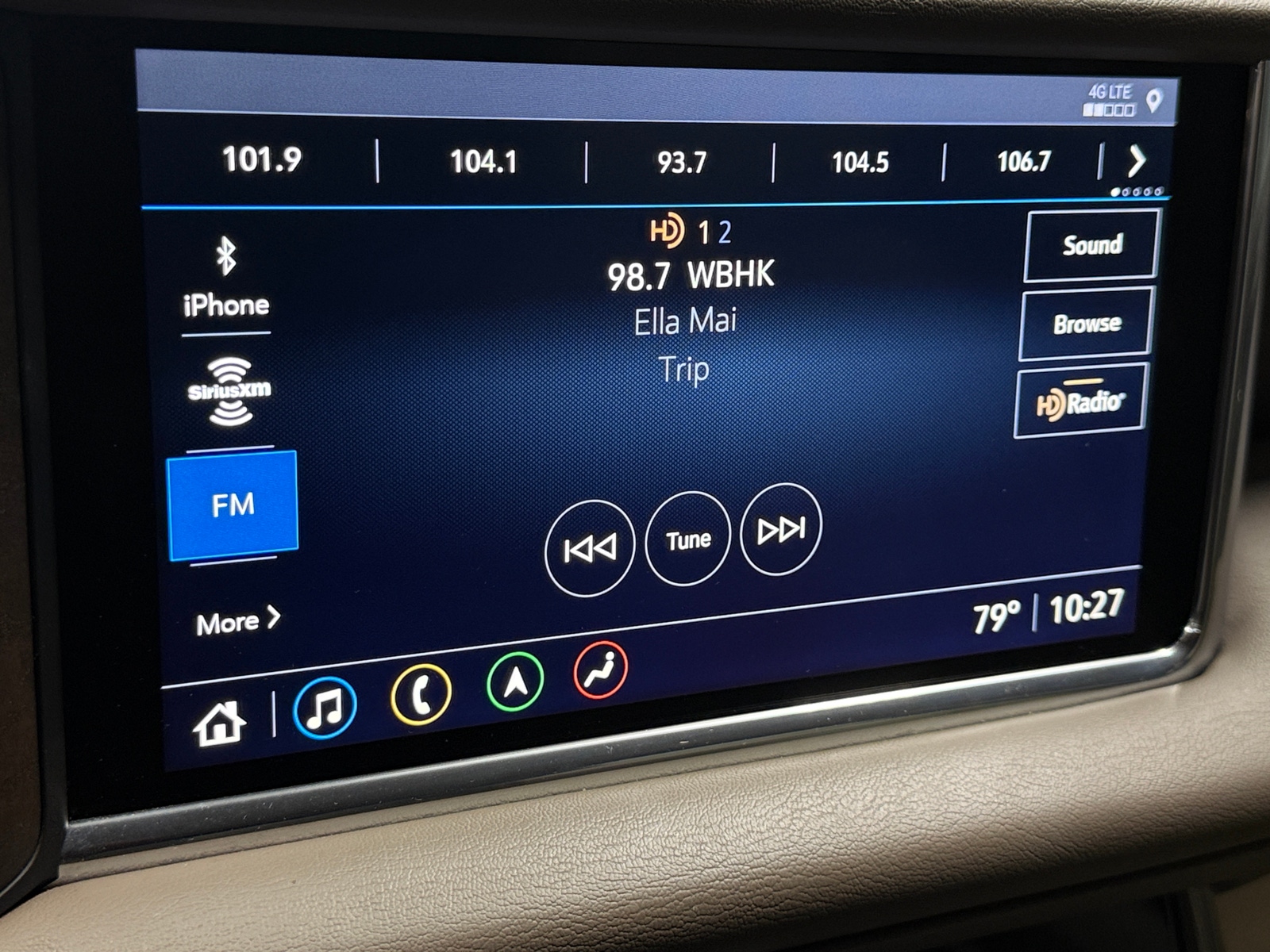 Thumbnail: 2021 GMC Yukon XL - 3