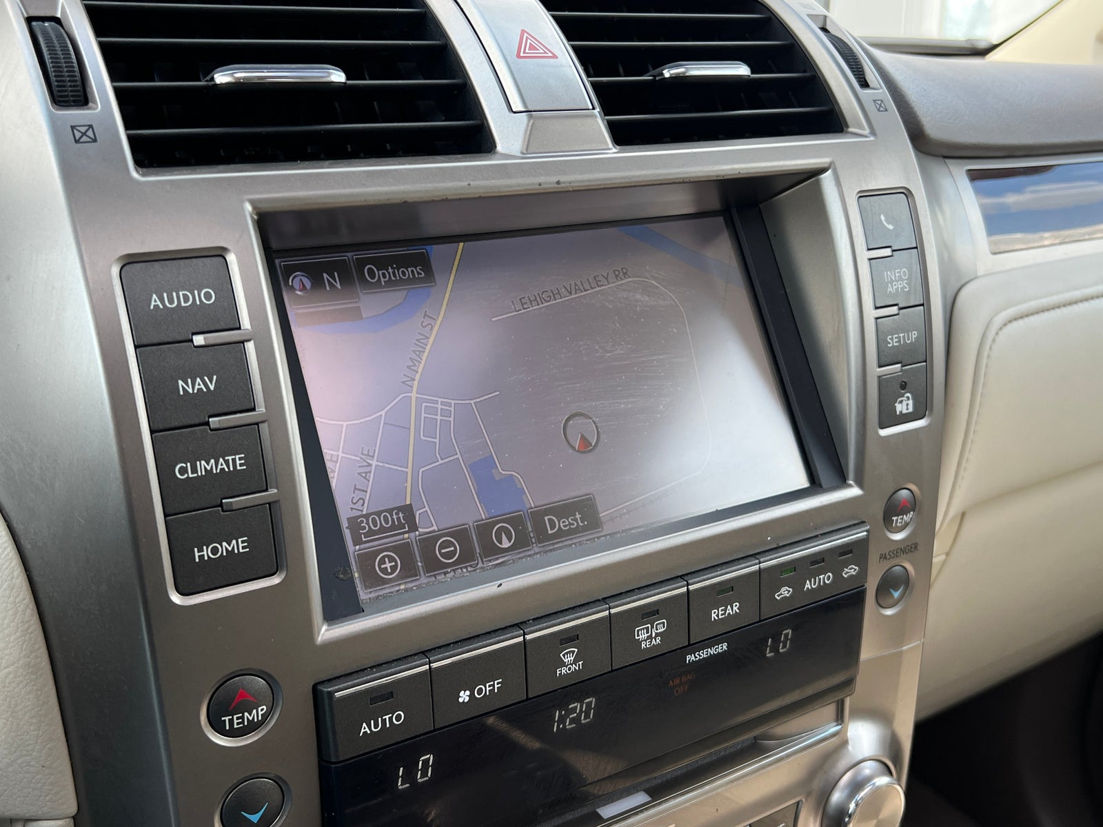 Thumbnail: 2017 Lexus GX - 3