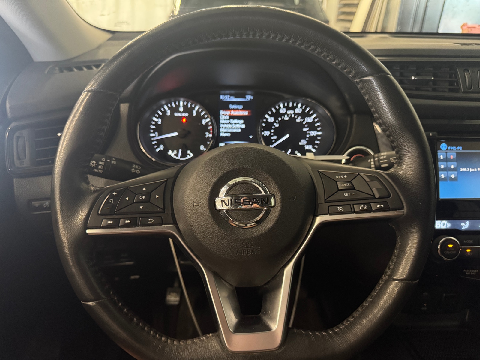 Thumbnail: 2017 Nissan Rogue - 5