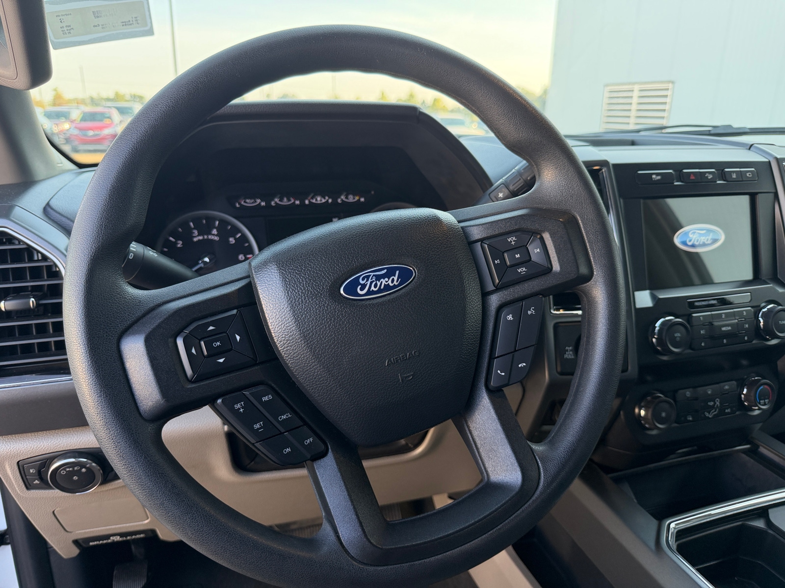 Thumbnail: 2022 Ford Econoline - 5