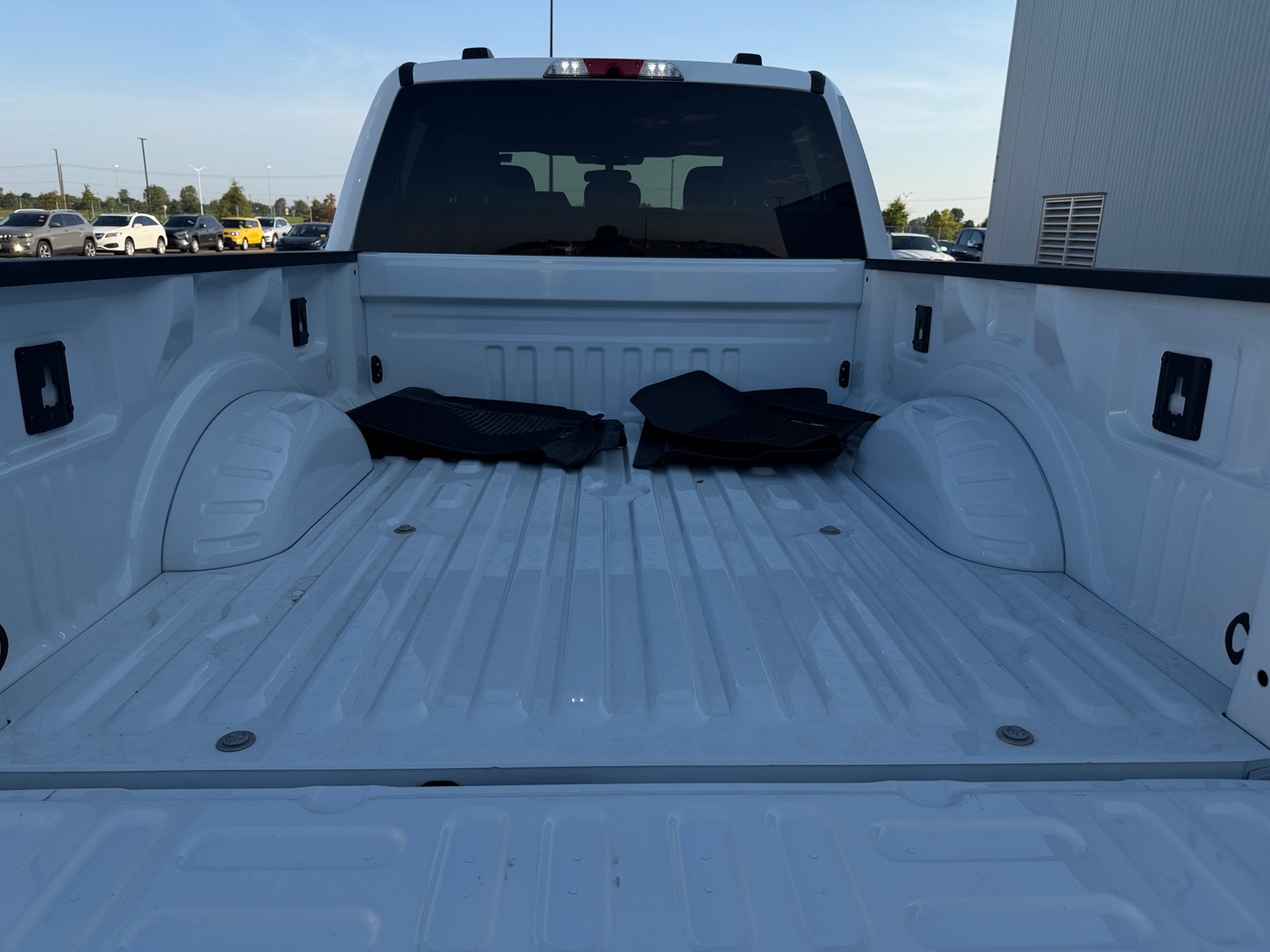 Thumbnail: 2022 Ford Econoline - 6
