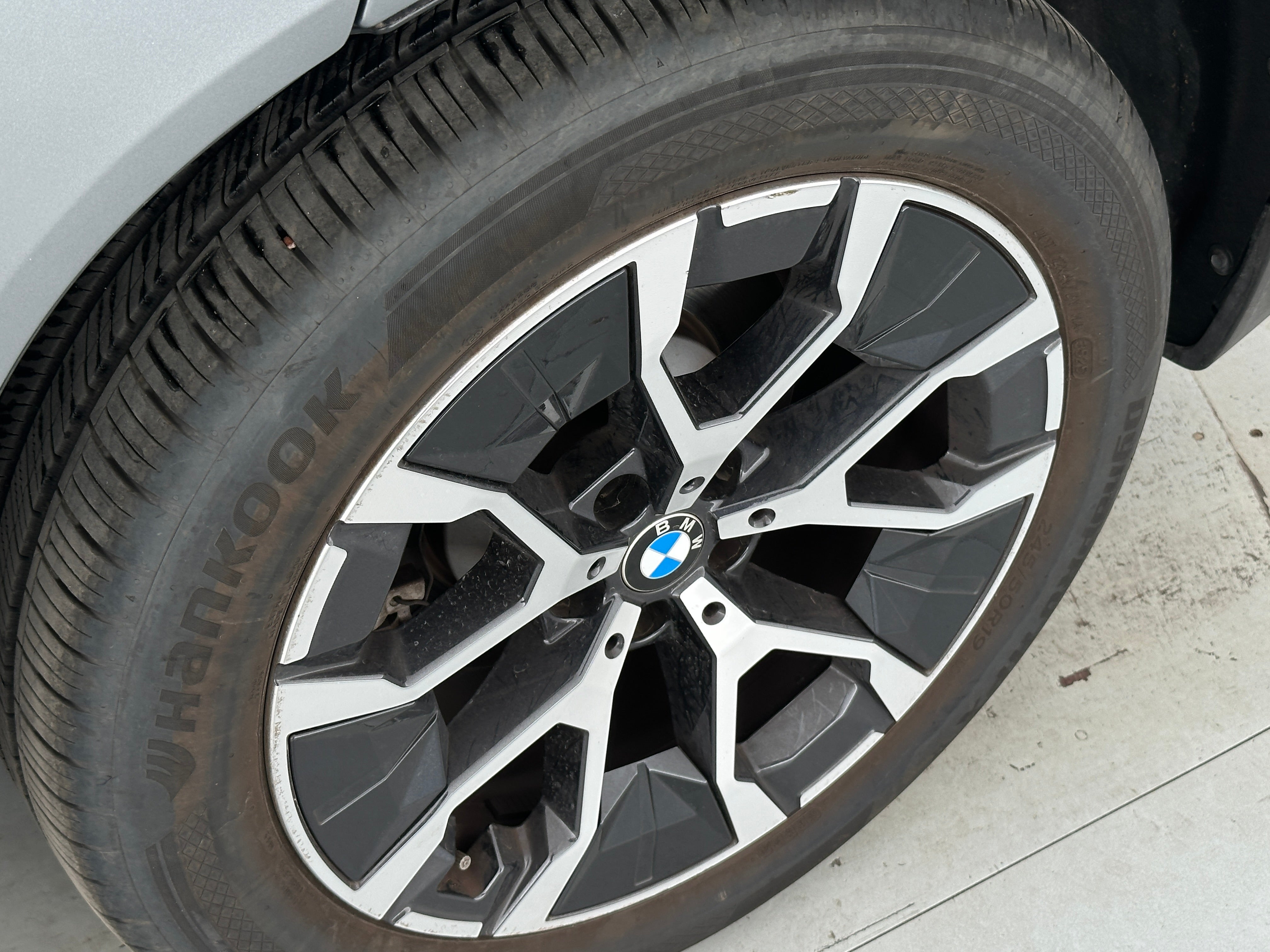 2026 BMW X3 30 - Photo 24
