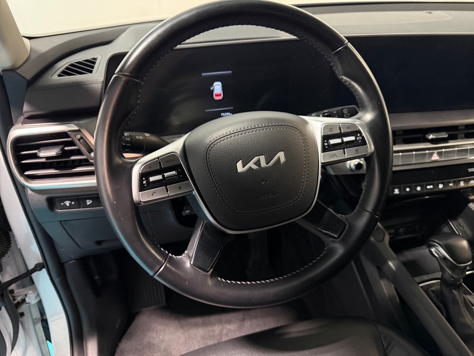 Thumbnail: 2023 Kia Telluride - 4