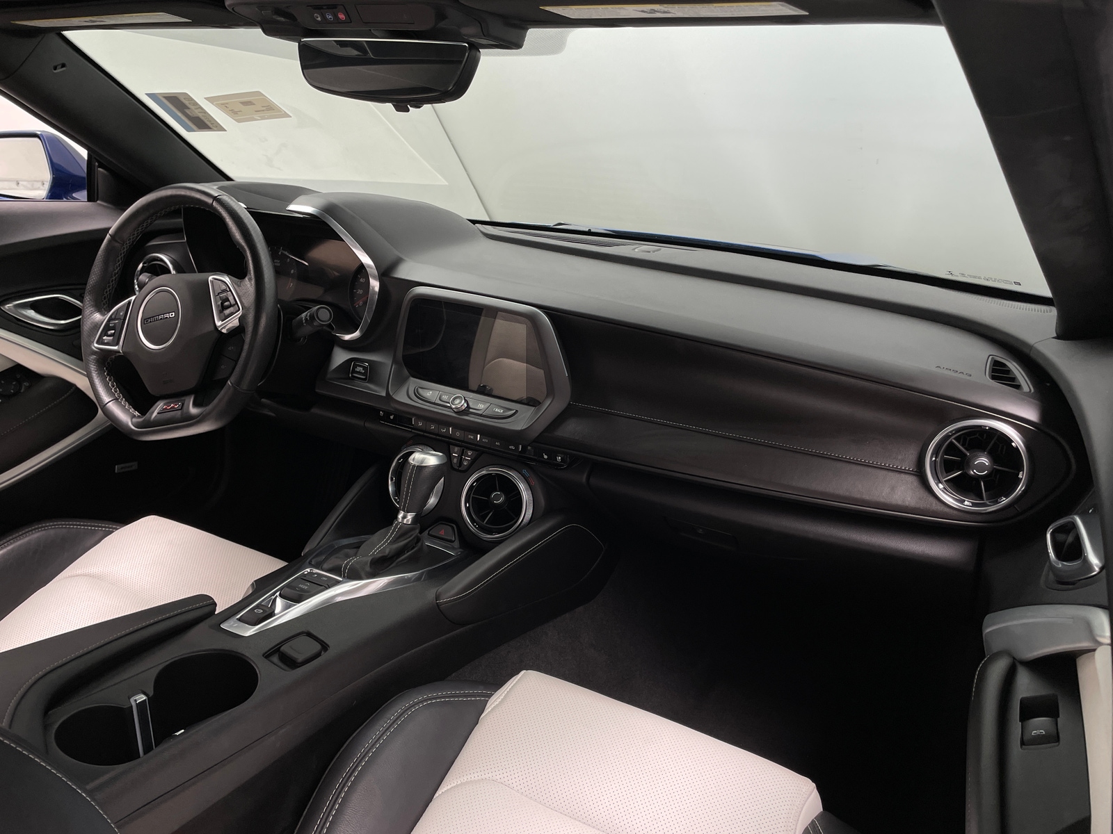 Thumbnail: 2019 Chevrolet Camaro - 2