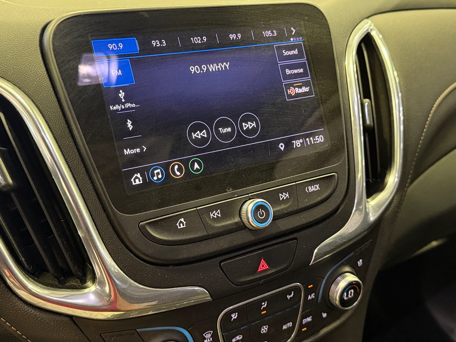 Thumbnail: 2019 Chevrolet Equinox - 3