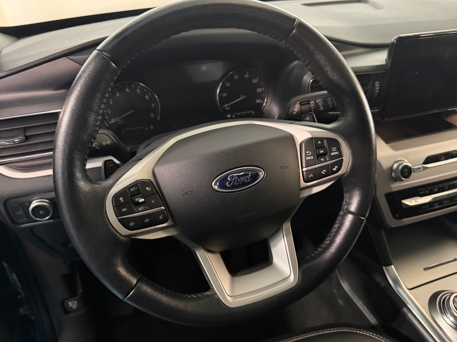 Thumbnail: 2021 Ford Explorer - 4