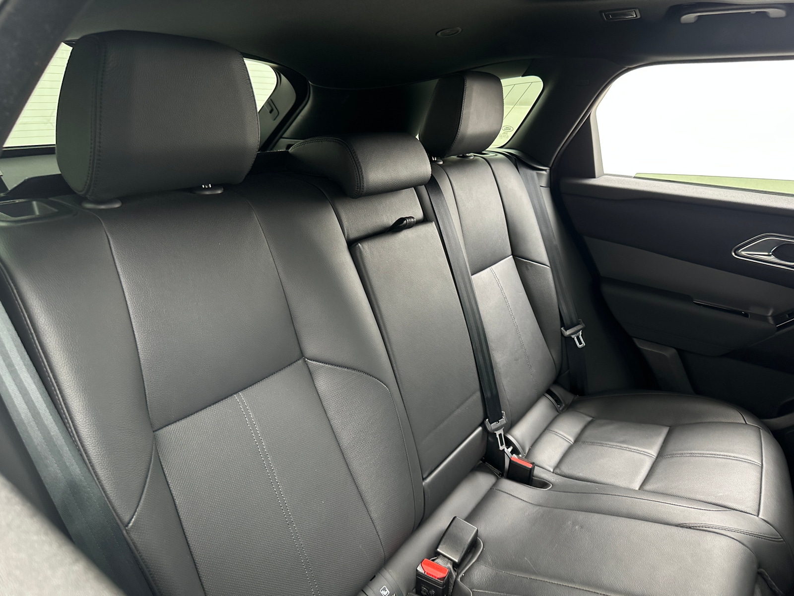 Thumbnail: 2025 Land Rover Range Rover Velar - 5