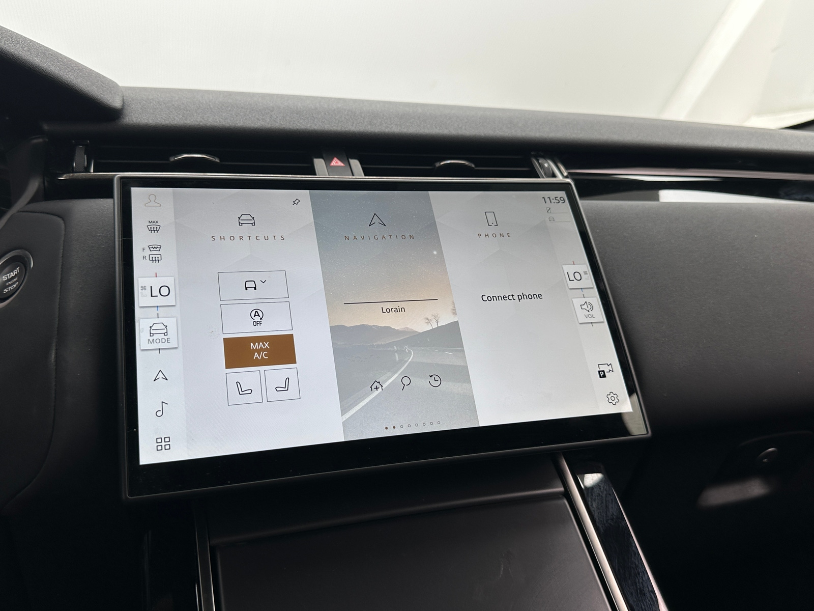 Thumbnail: 2025 Land Rover Range Rover Velar - 3