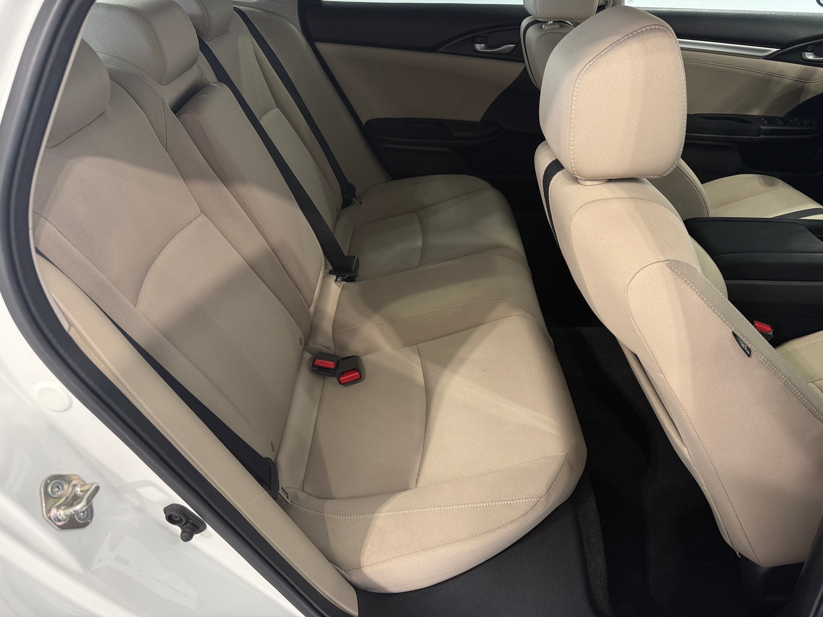 Thumbnail: 2016 Honda Civic - 6