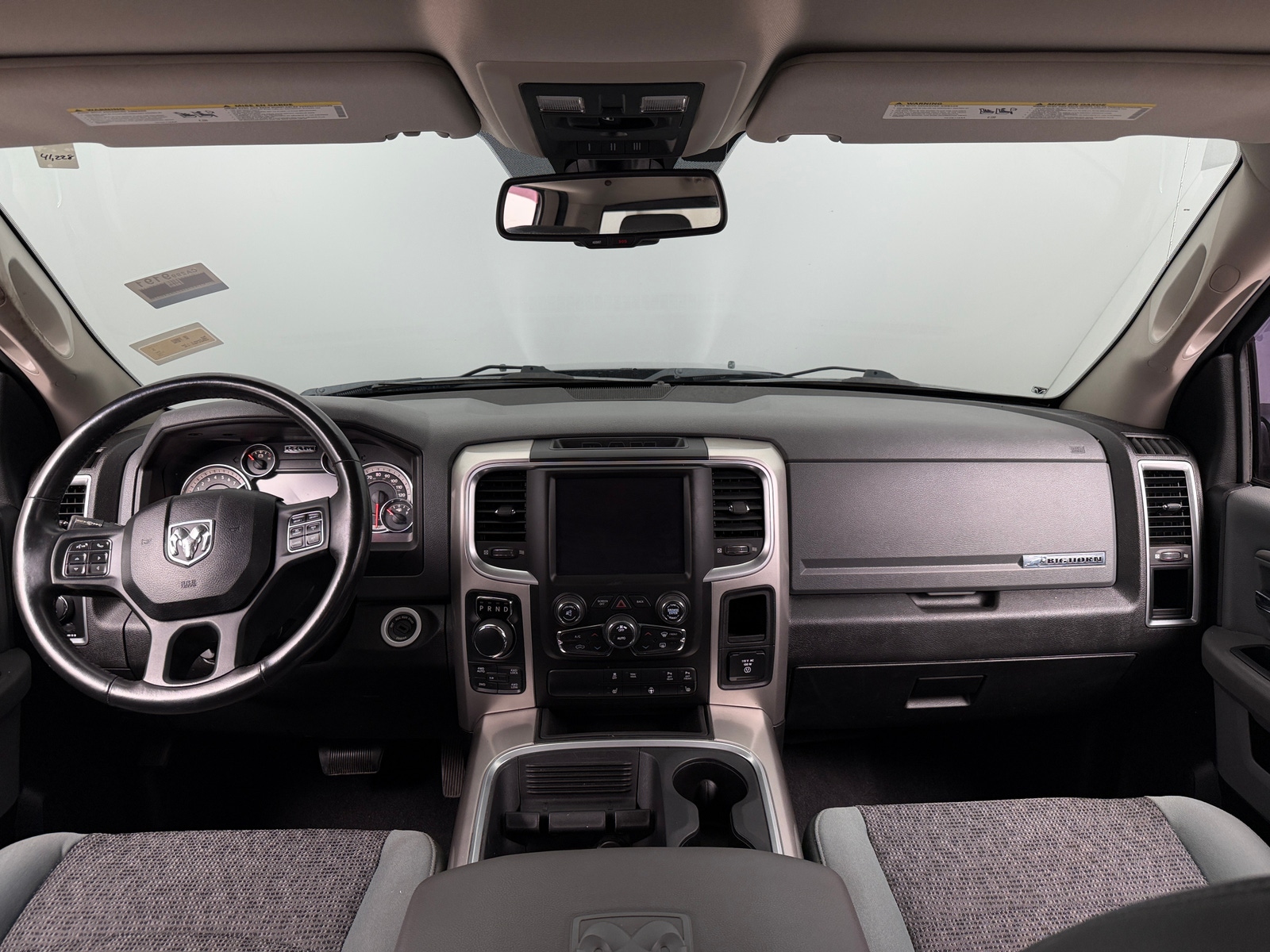 Thumbnail: 2019 RAM 1500 Classic - 3