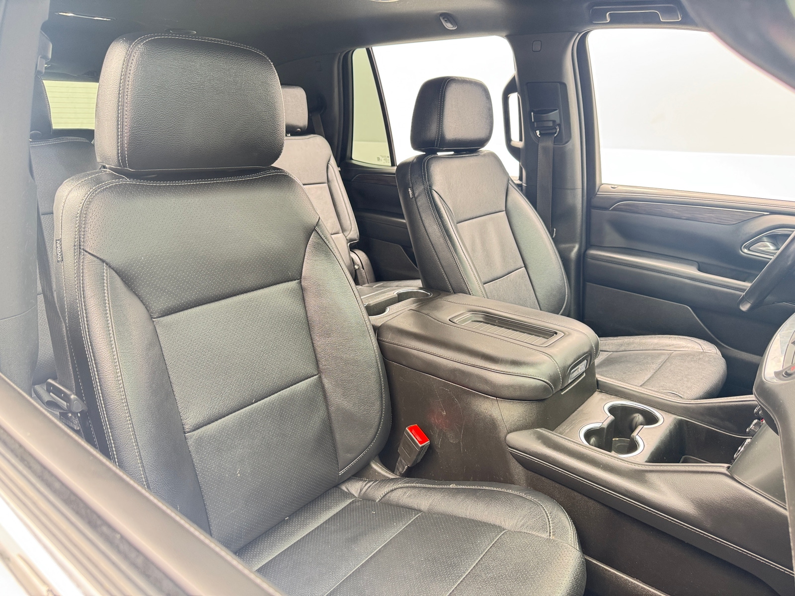 Thumbnail: 2022 Chevrolet Tahoe - 2