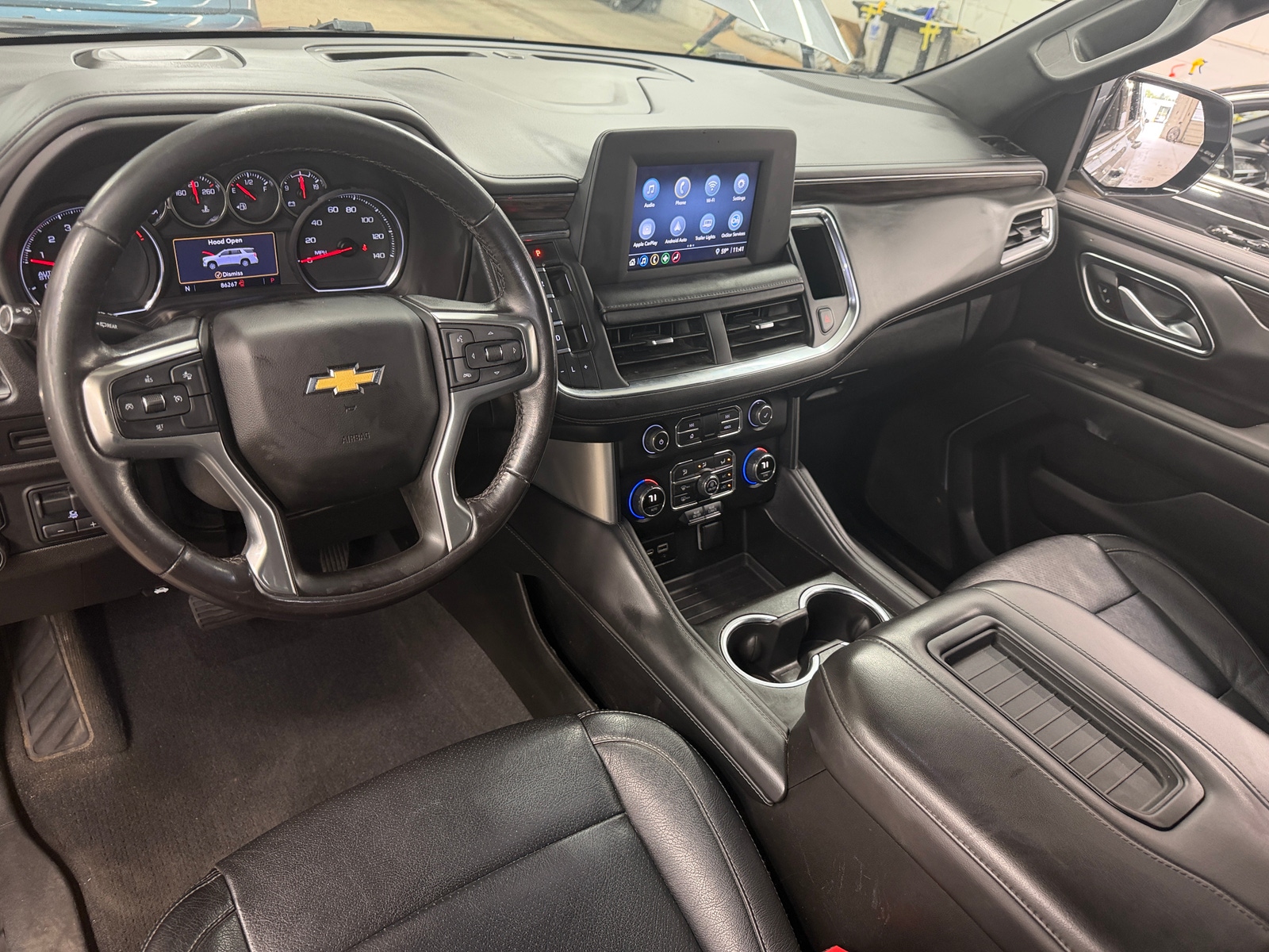 Thumbnail: 2022 Chevrolet Tahoe - 3