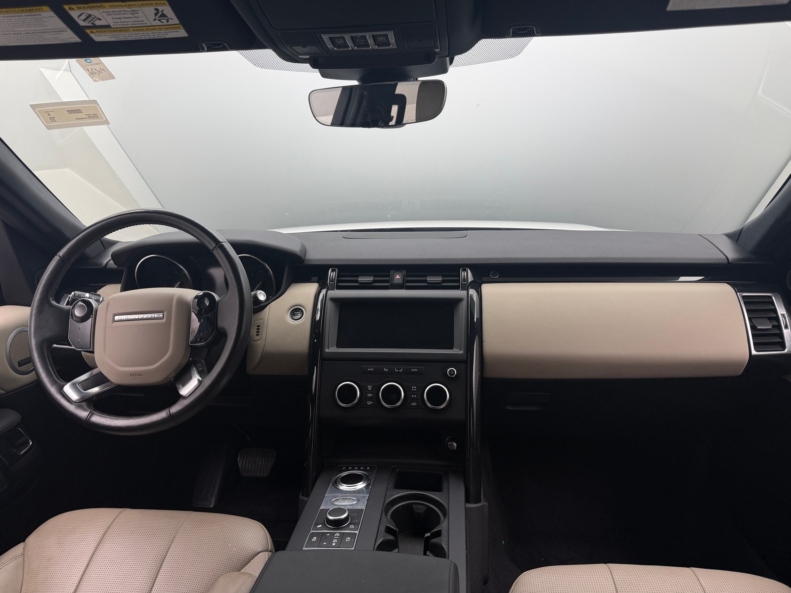 Thumbnail: 2019 Land Rover Discovery - 2